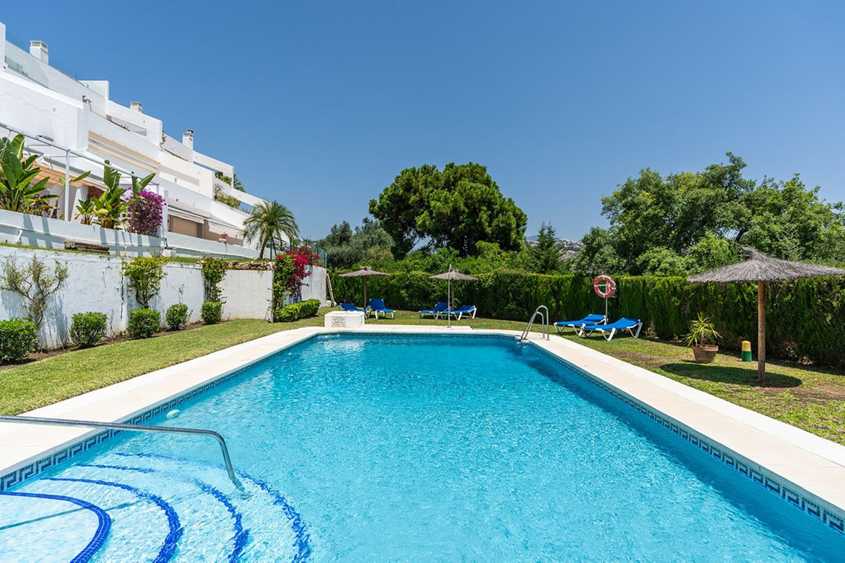 3 Bedroom Apartment in Benahavís - Photo 44