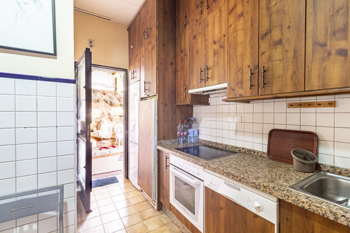 11 Bedroom Country house in Guaro - Photo 14