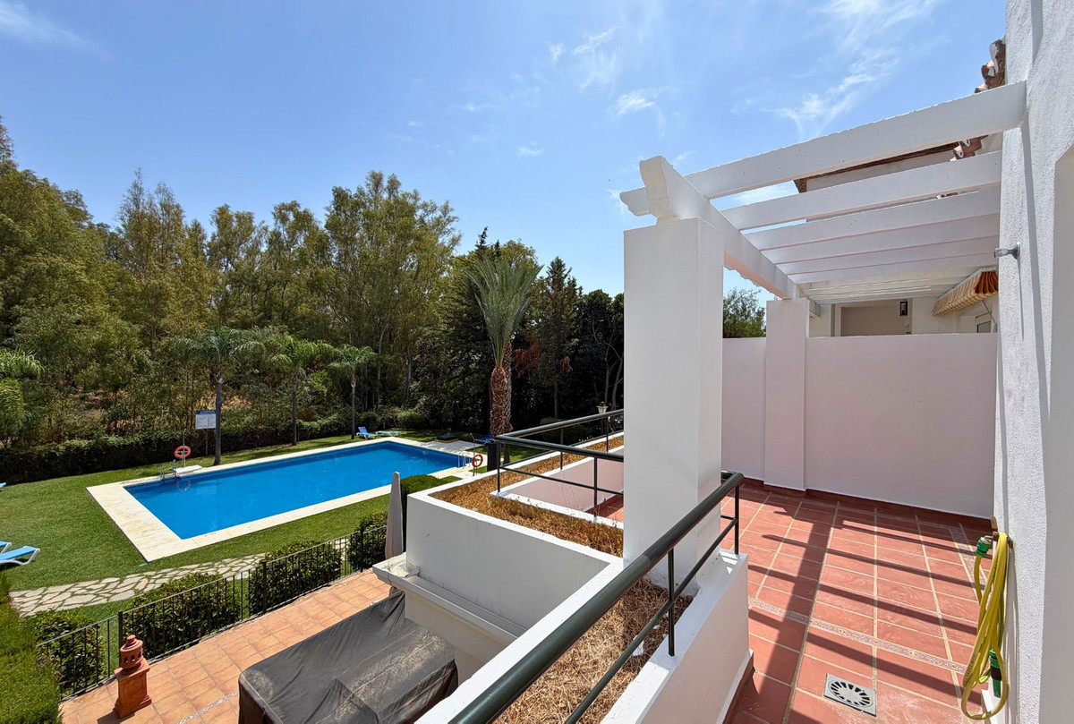 Piso de 2 dormitorios con piscina en Málaga – Foto 3