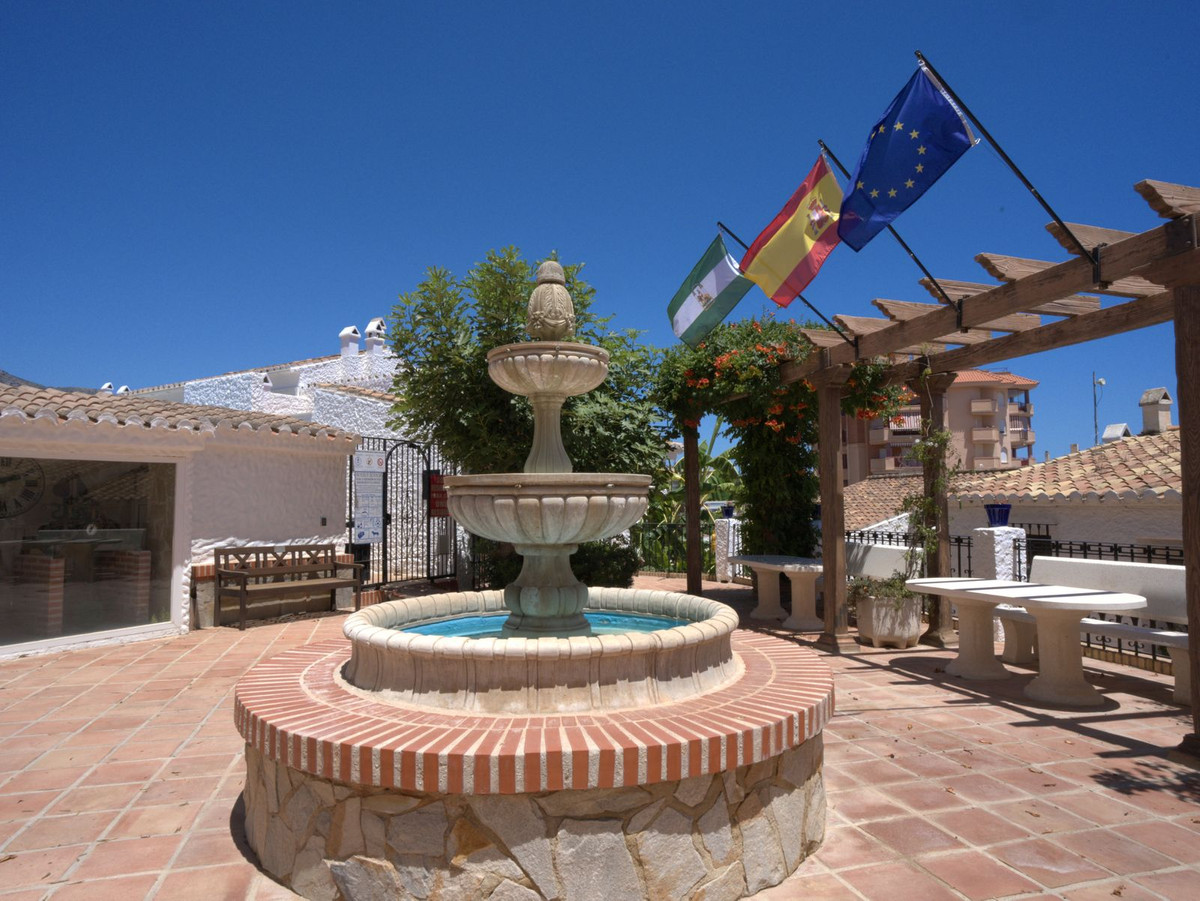 5 Bedroom Villa in Fuengirola - Photo 28
