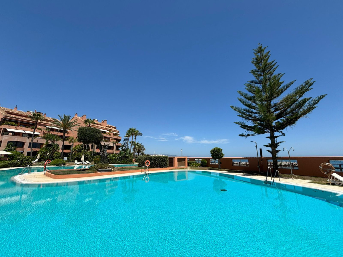 2 Bedroom Apartment in Marbella