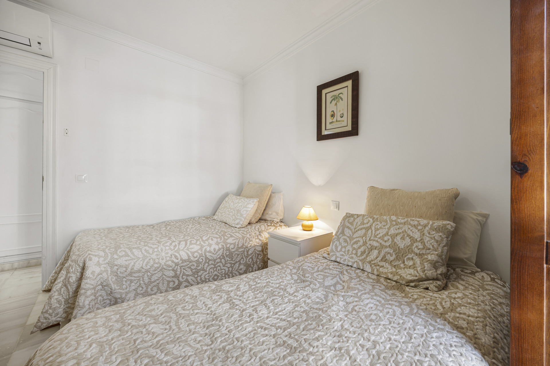 4 Bedroom Townhouse in San Pedro de Alcántara - Photo 23