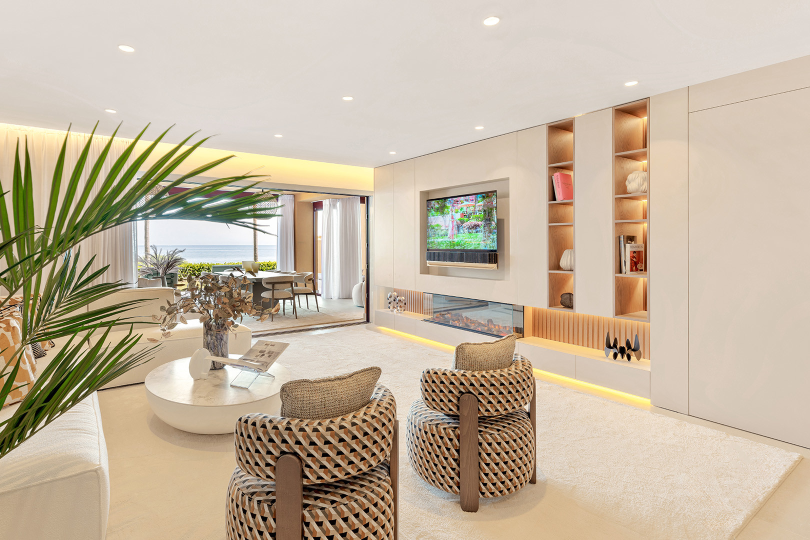 4 Bedroom Apartment in Estepona - Photo 9