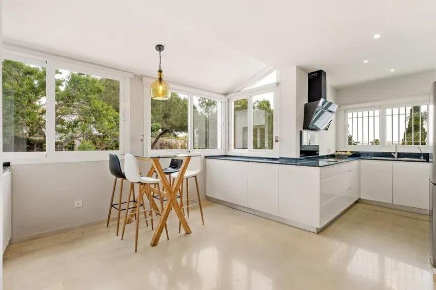 4 Bedroom Villa in Mijas - Photo 3