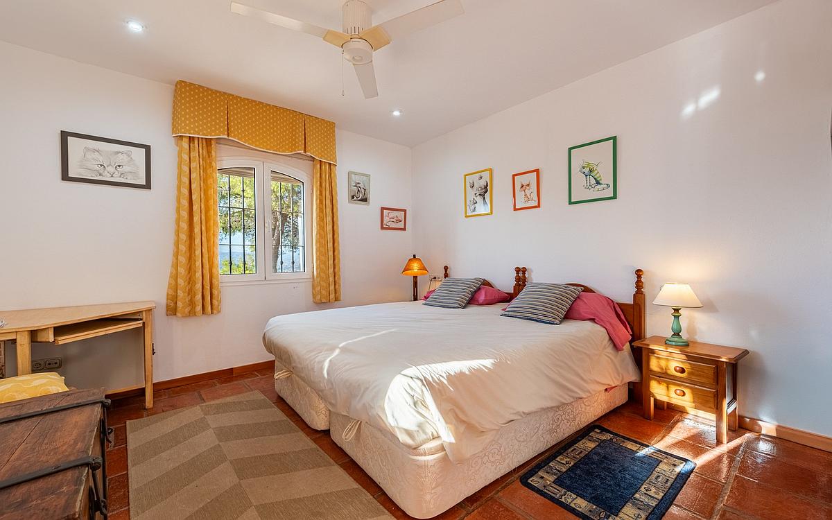 4 Bedroom Villa in Alhaurín de la Torre - Photo 13
