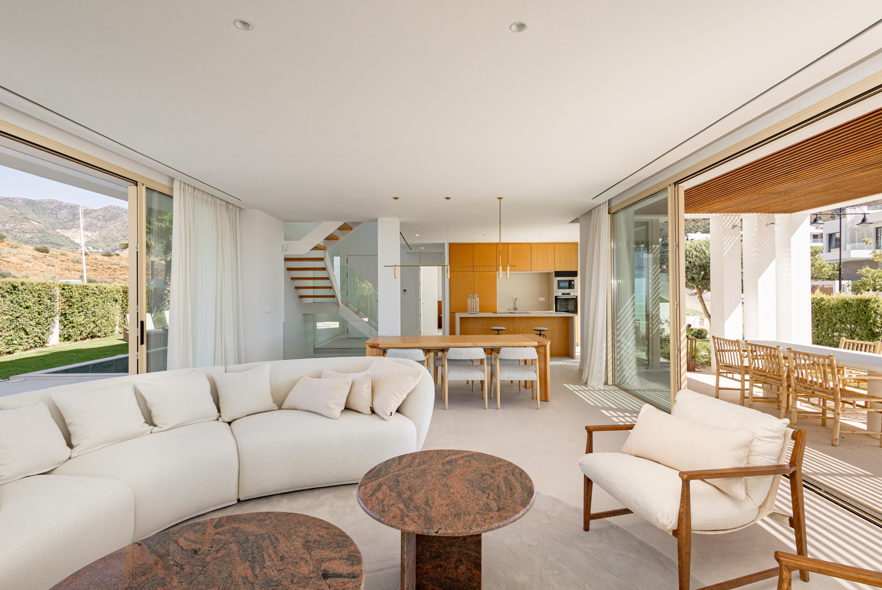 5 Bedroom Villa in Fuengirola - Photo 10
