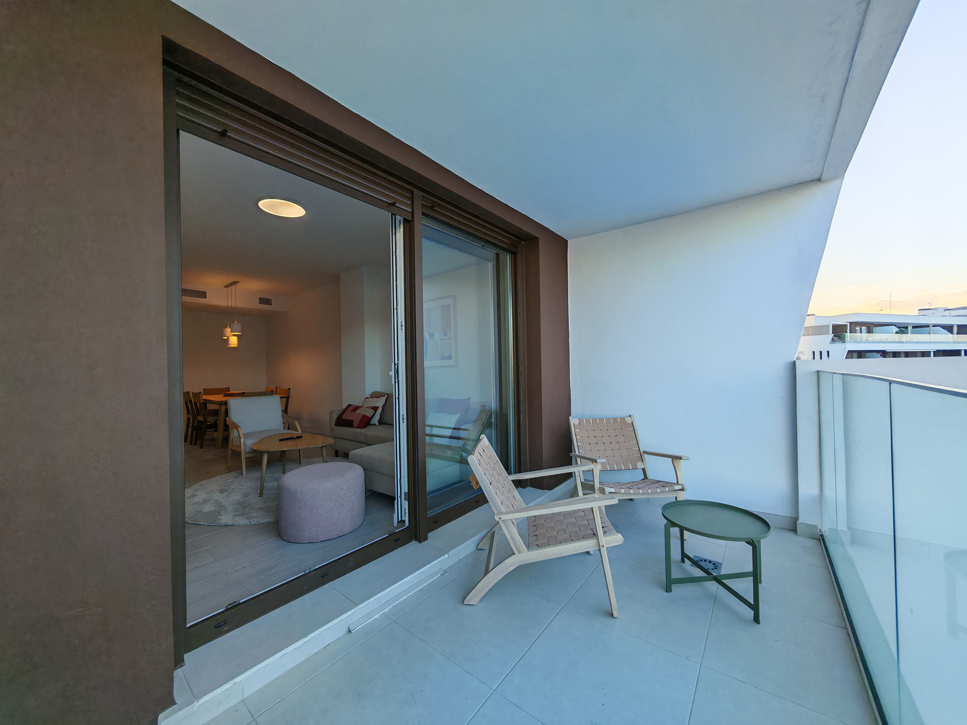 3 Bedroom Apartment in Estepona - Photo 3