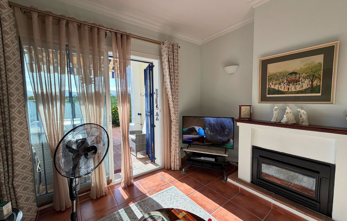 3 Bedroom Townhouse in Marbella - Photo 13