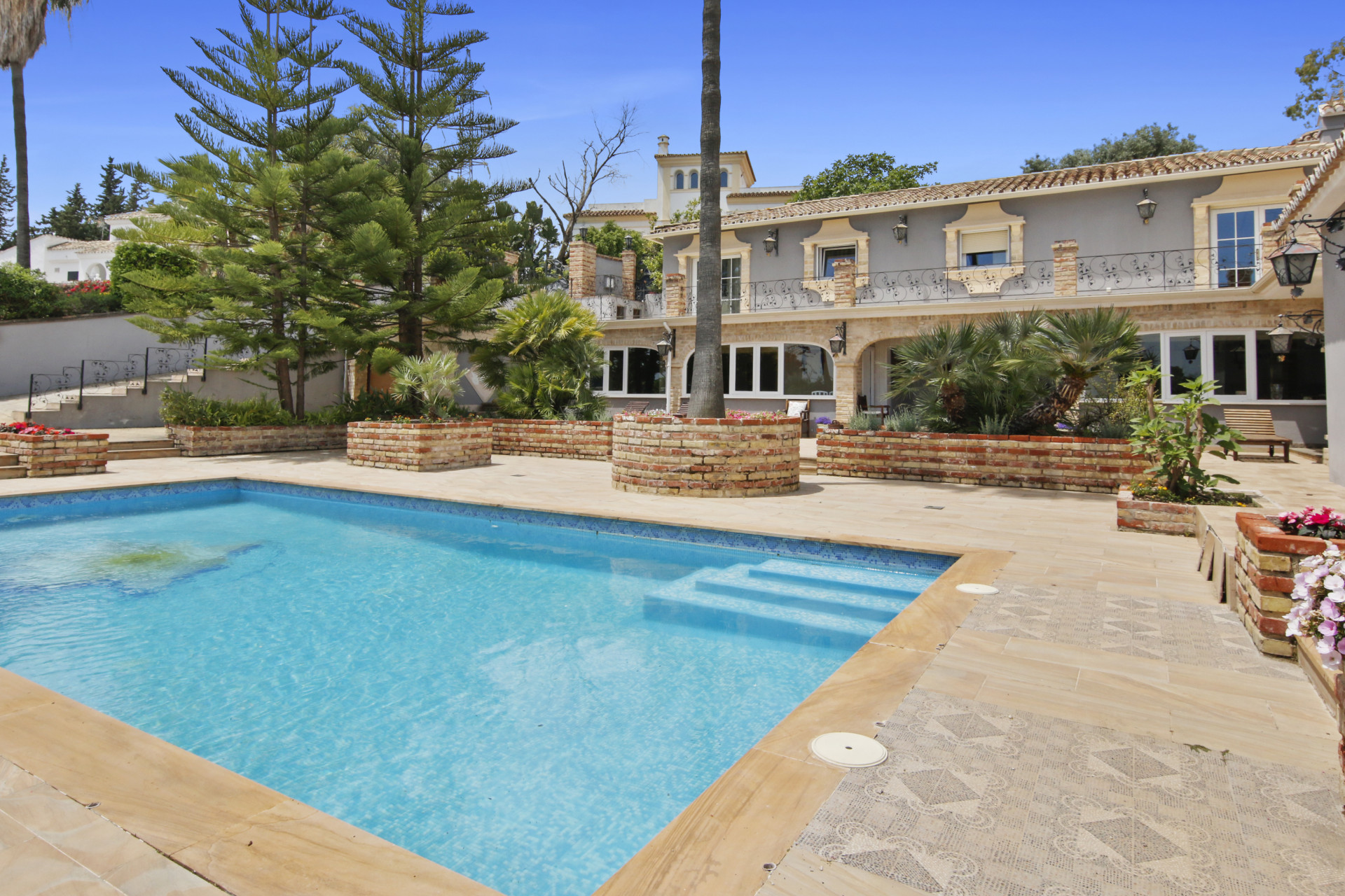 5 Bedroom Villa in Benahavís - Foto 2
