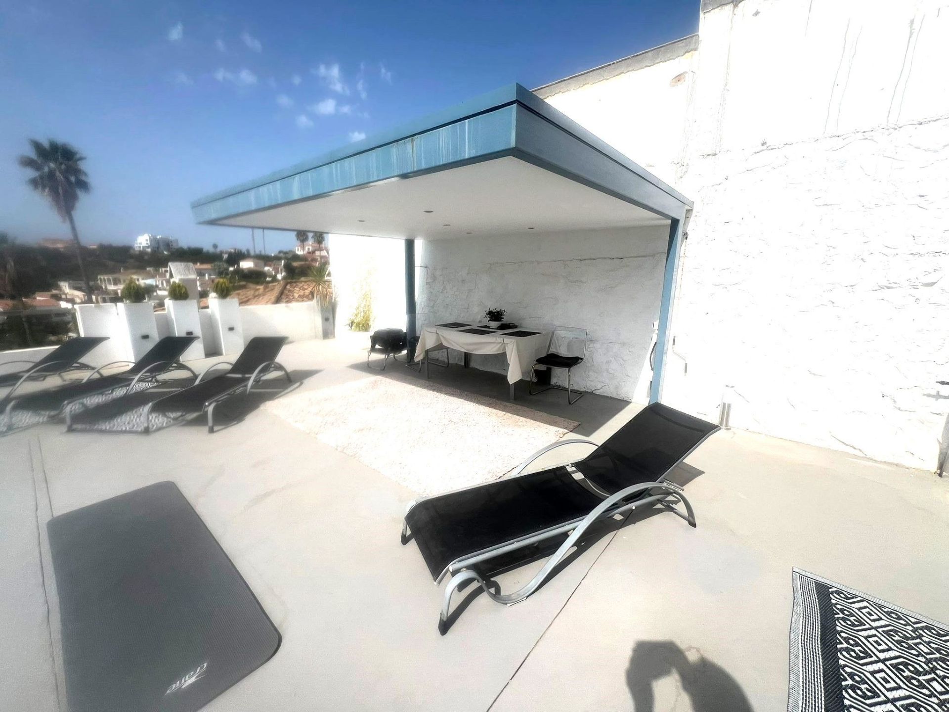 2 Bedroom Villa in Fuengirola - Photo 2