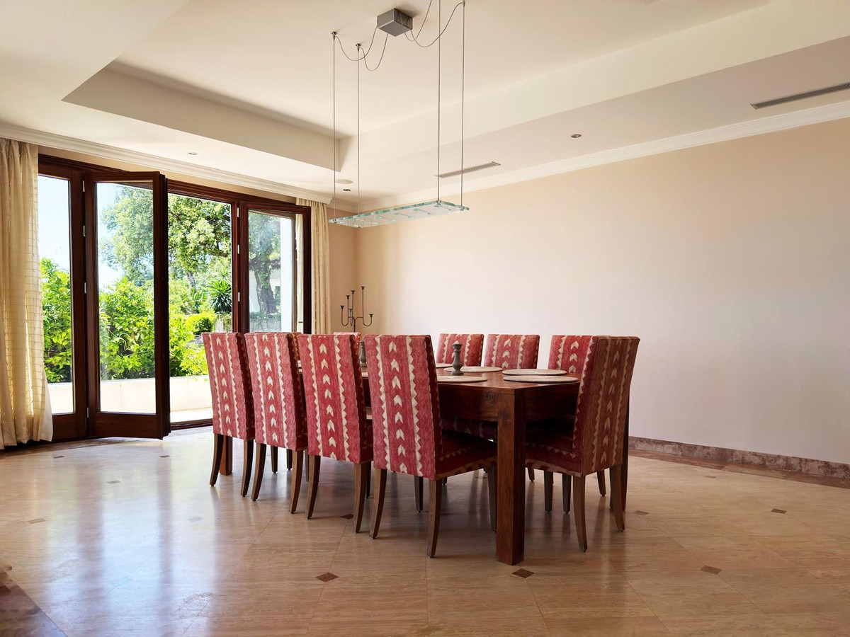 5 Bedroom Villa in Benahavís - Фото 47