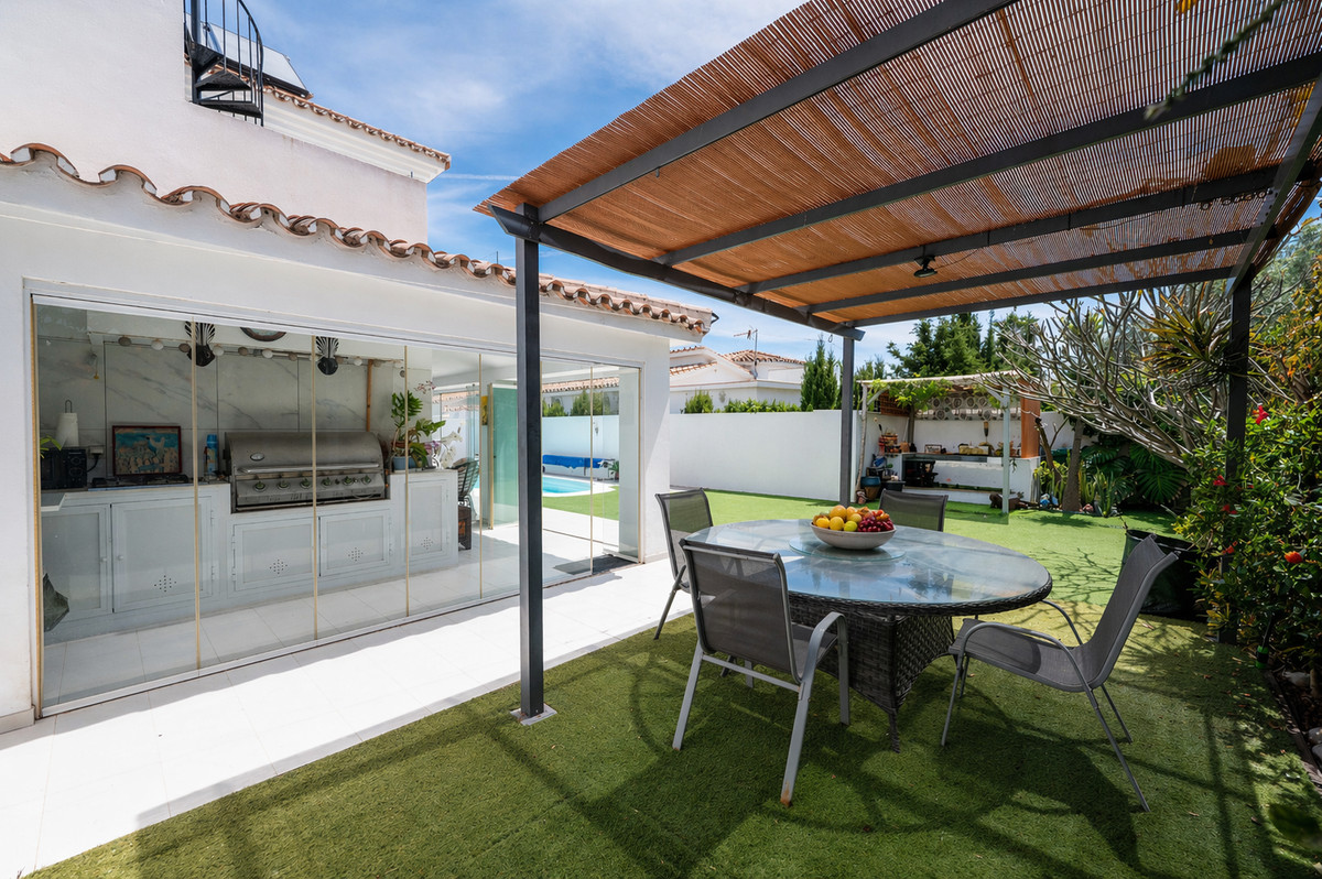 3 Bedroom Villa in Estepona - Фото 28