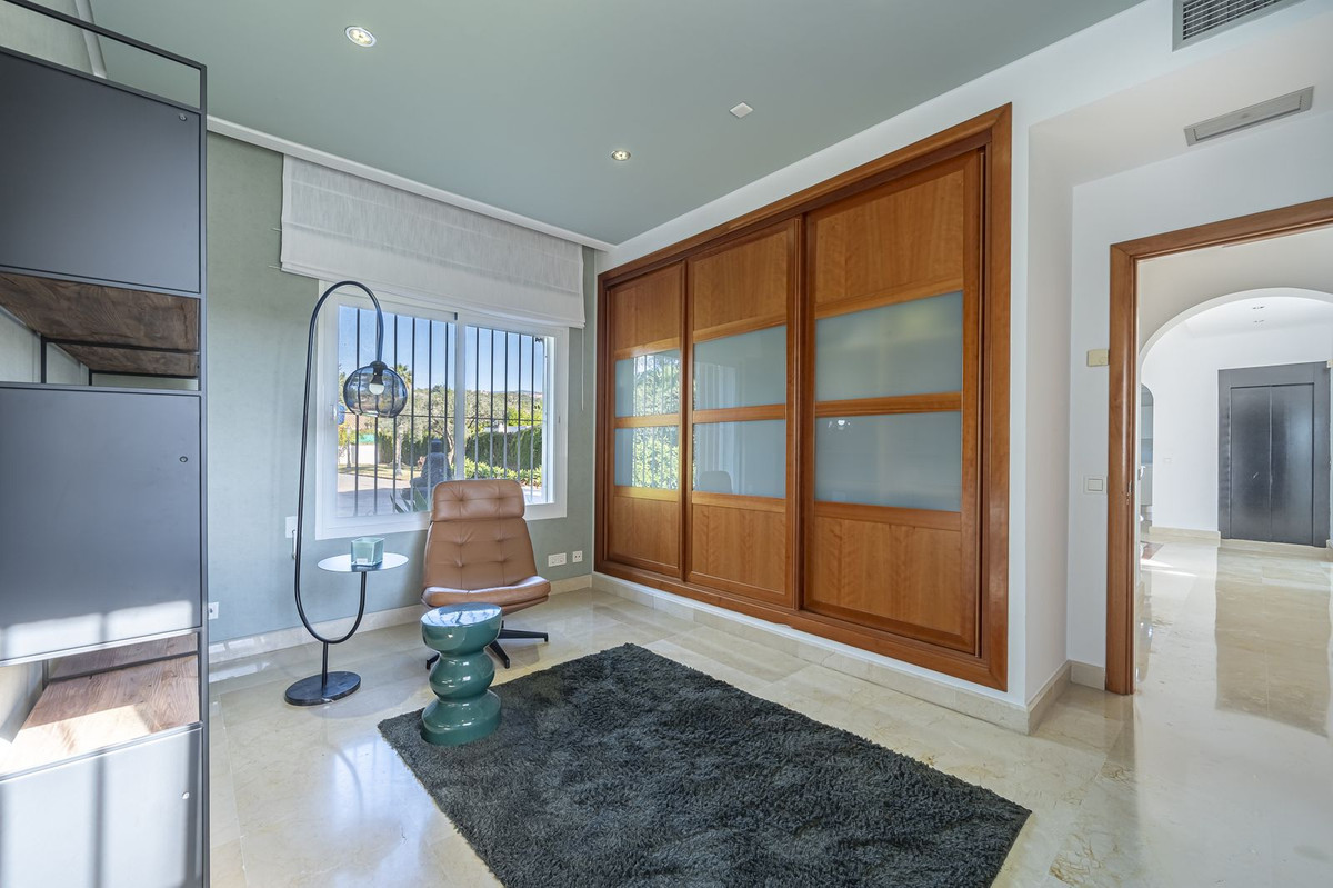 7 Bedroom Villa in Marbella - Photo 15