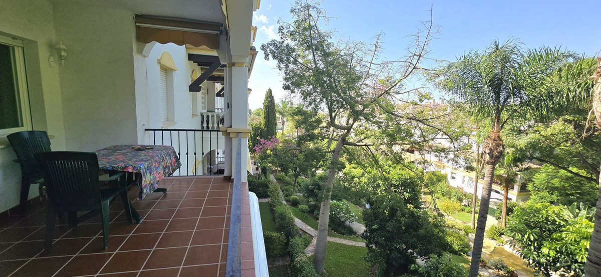 2 Bedroom Apartment in Marbella - Photo 6