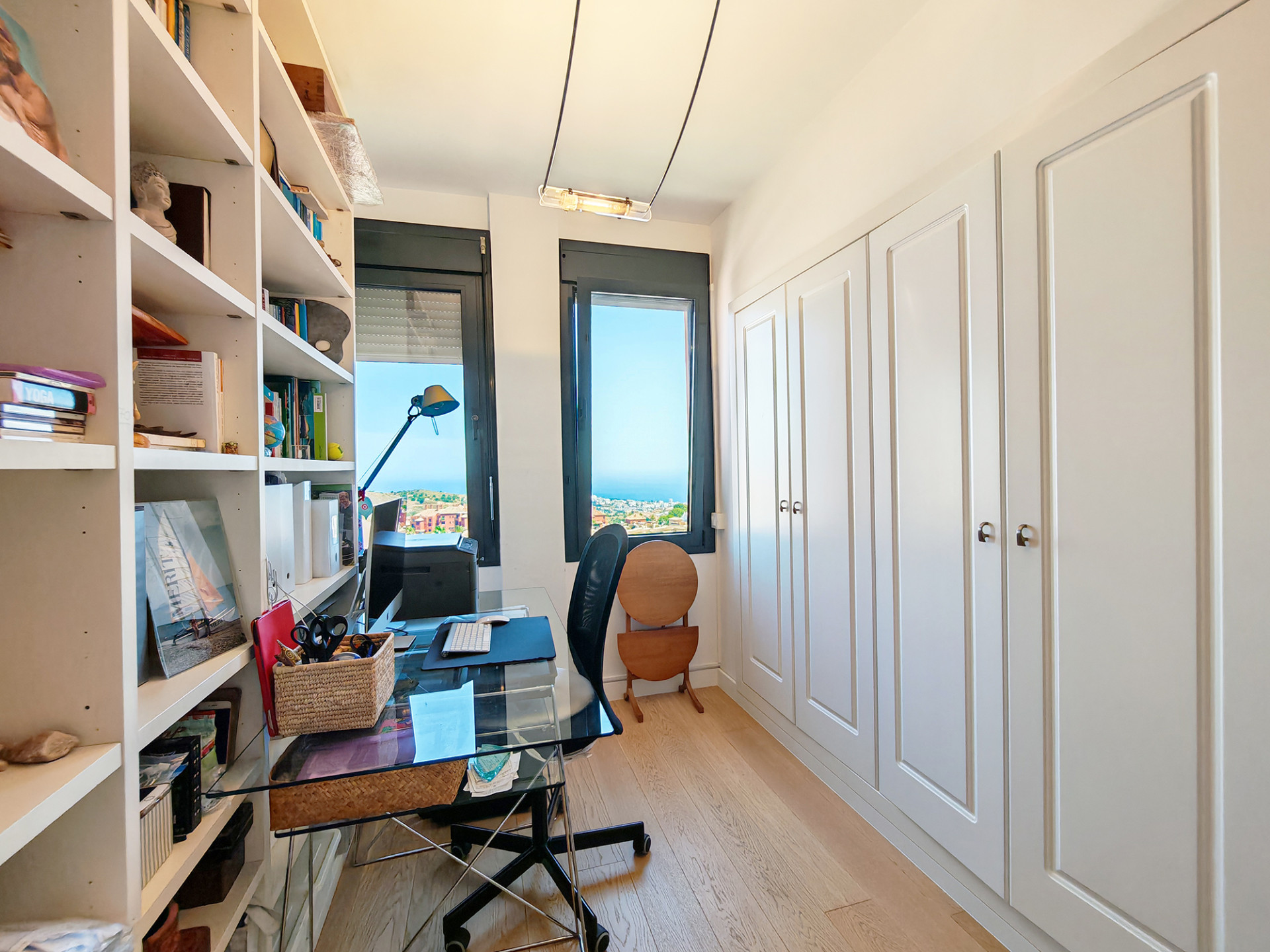 4 Bedroom Apartment in Mijas - Photo 17