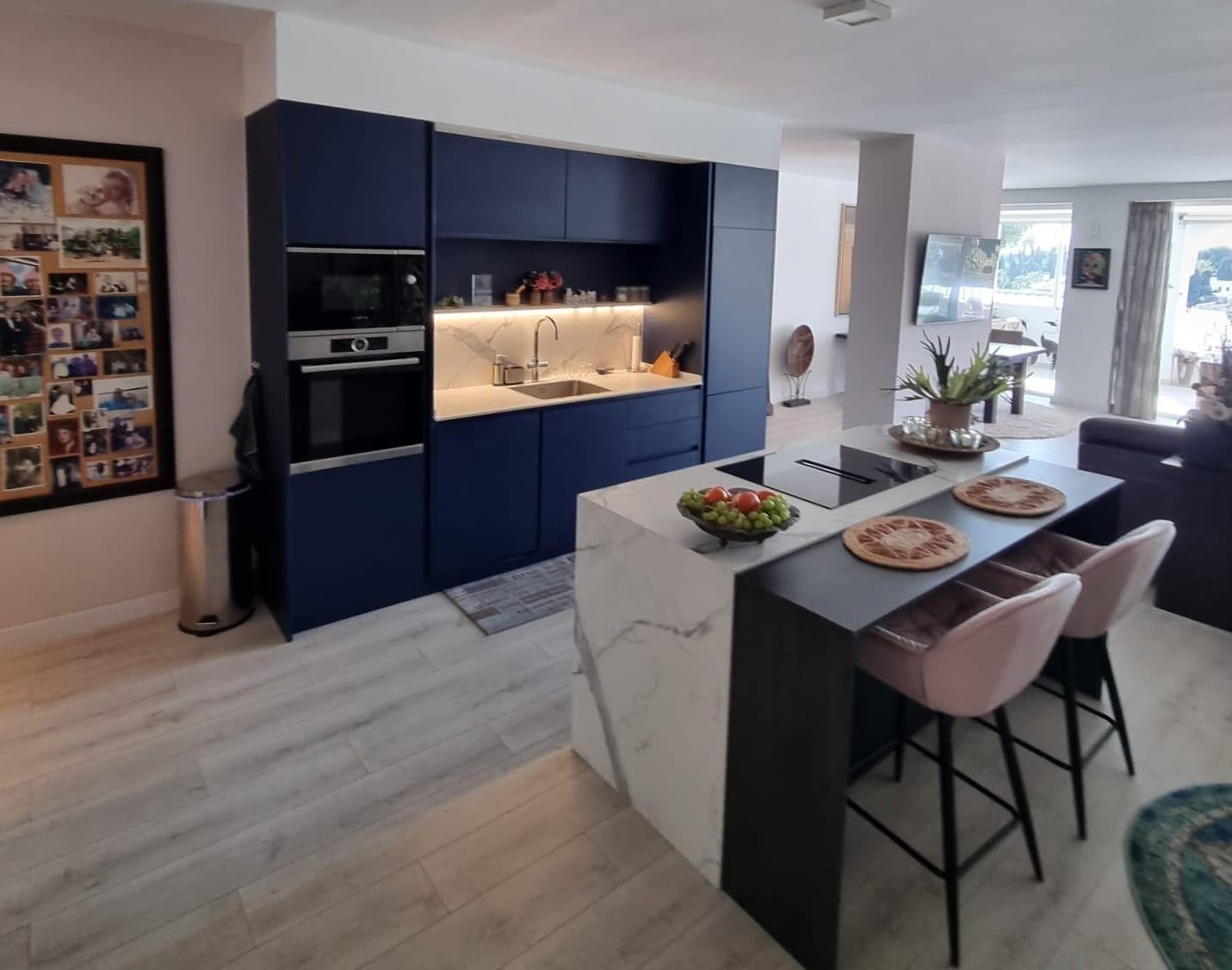 2 Bedroom Apartment in Benahavís - Photo 3
