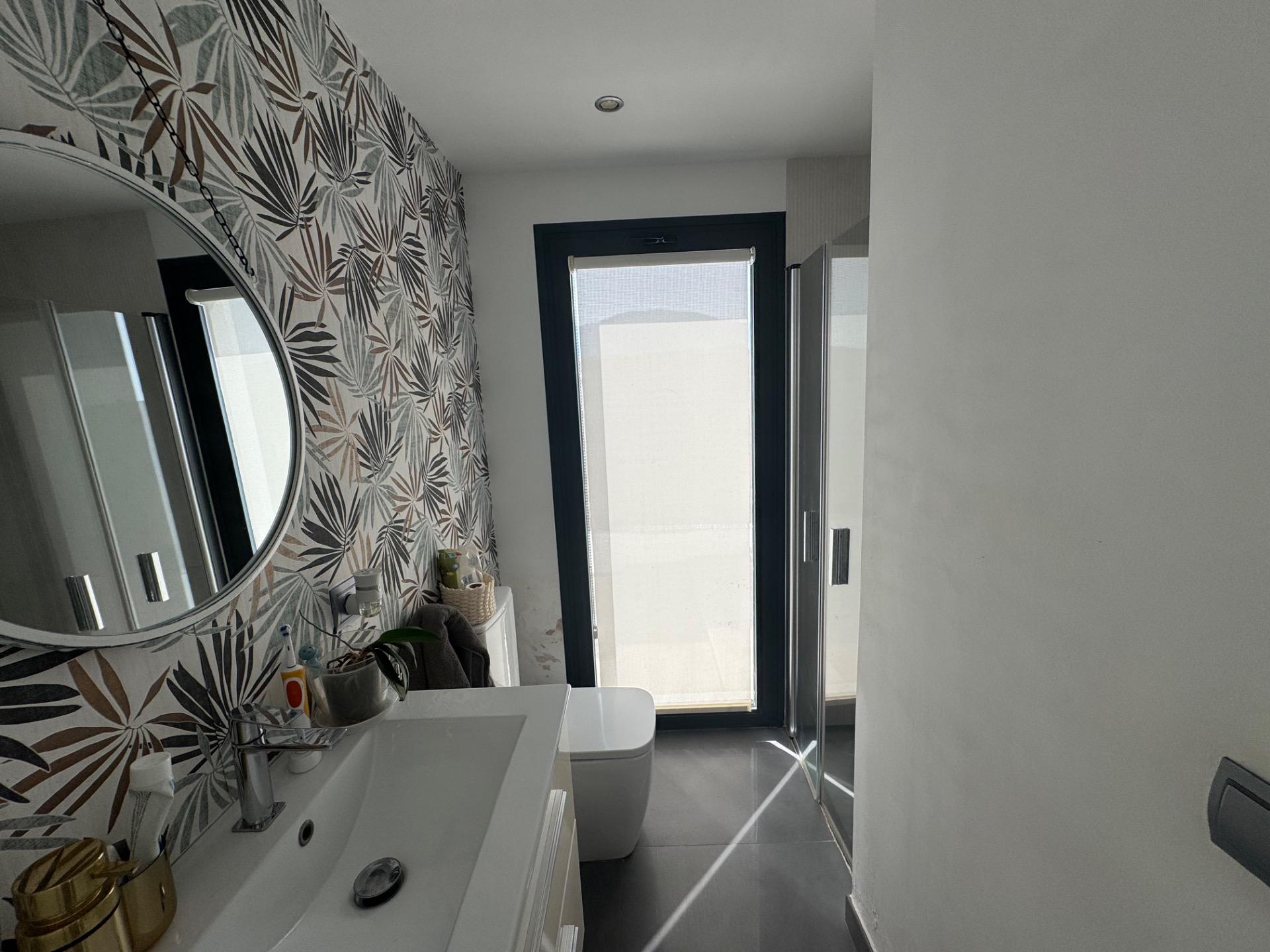 4 Bedroom Villa in Estepona - Photo 25