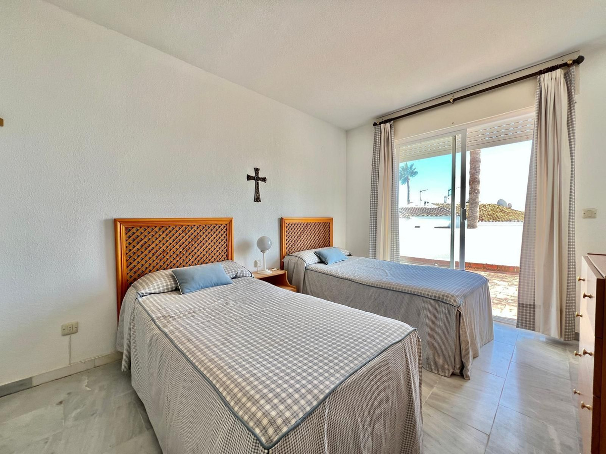 3 Bedroom Townhouse in Estepona - Foto 34