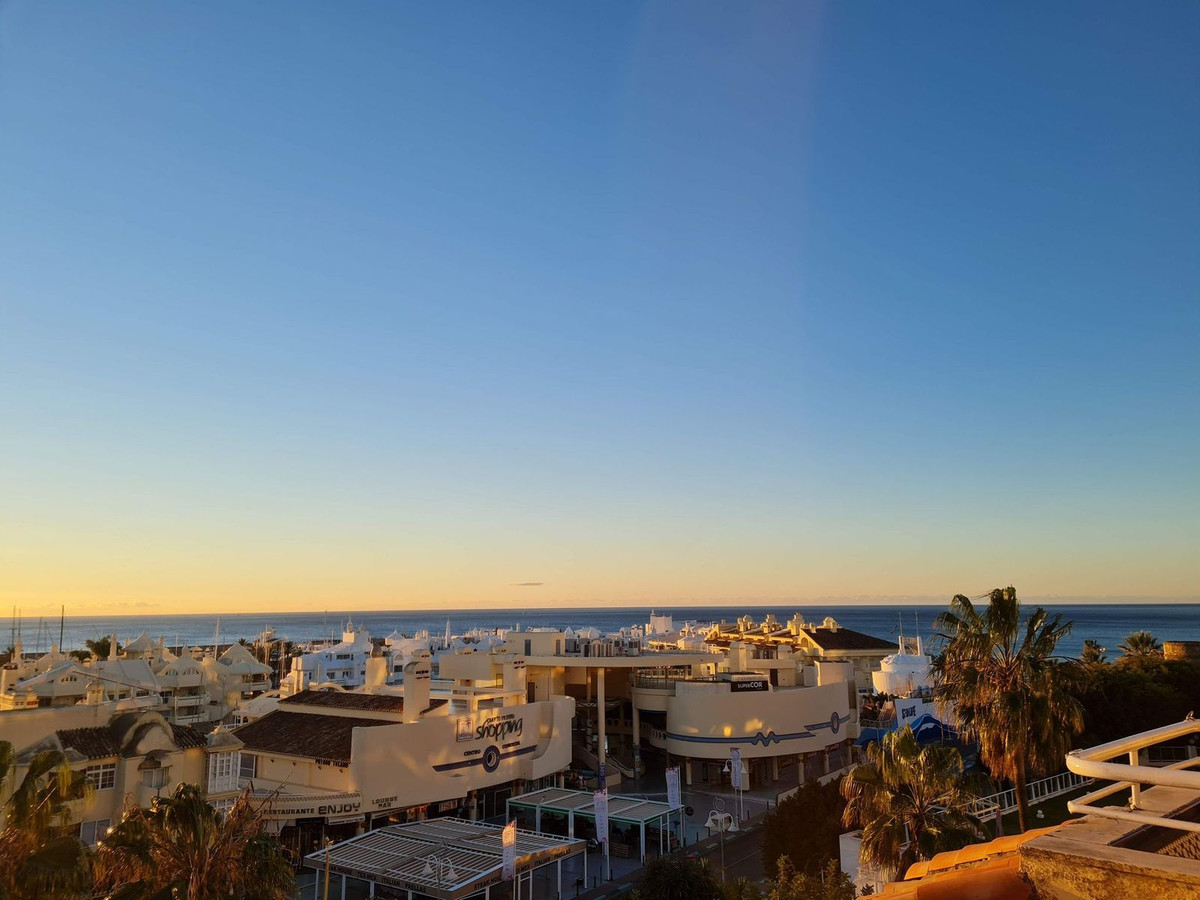 3 Bedroom Penthouse in Benalmádena - Photo 11