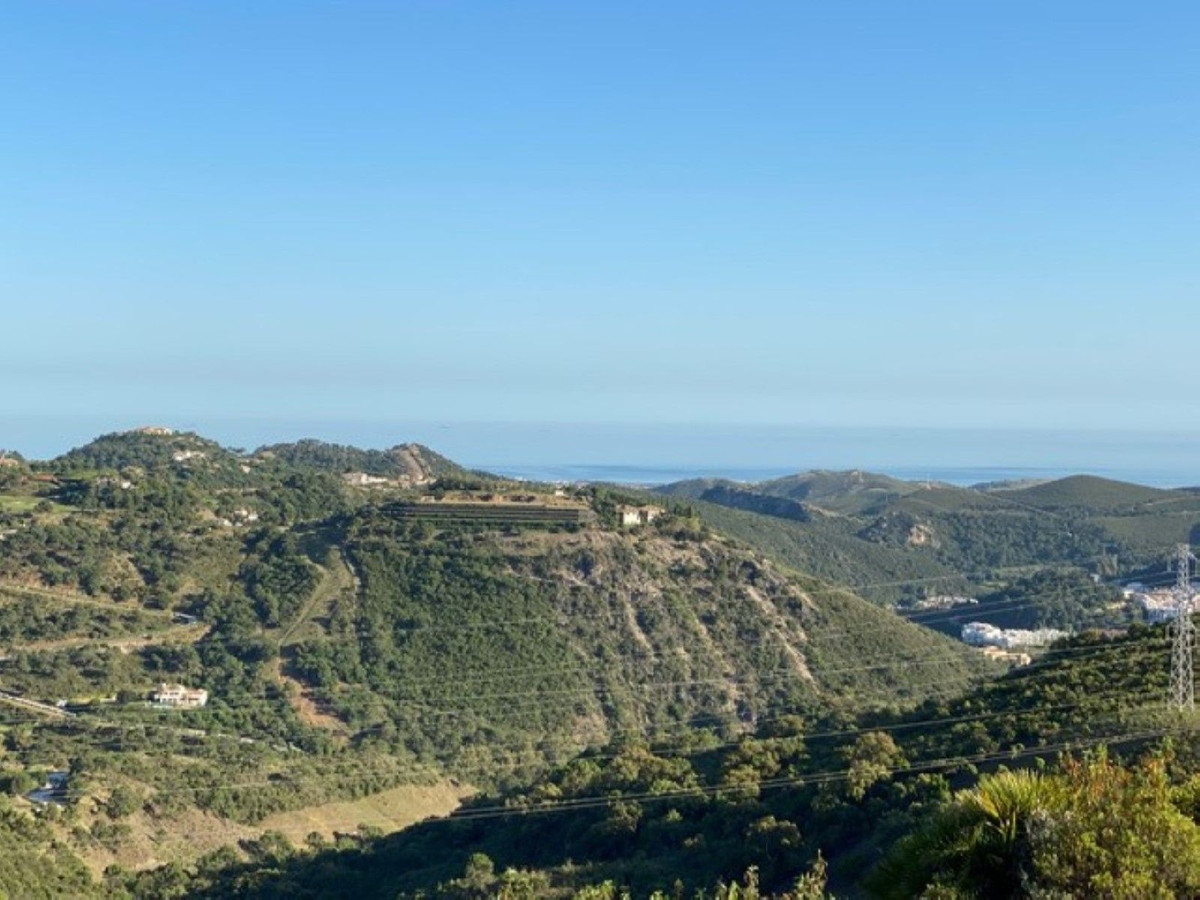 12,563 m² Plot in Benahavís - Photo 4