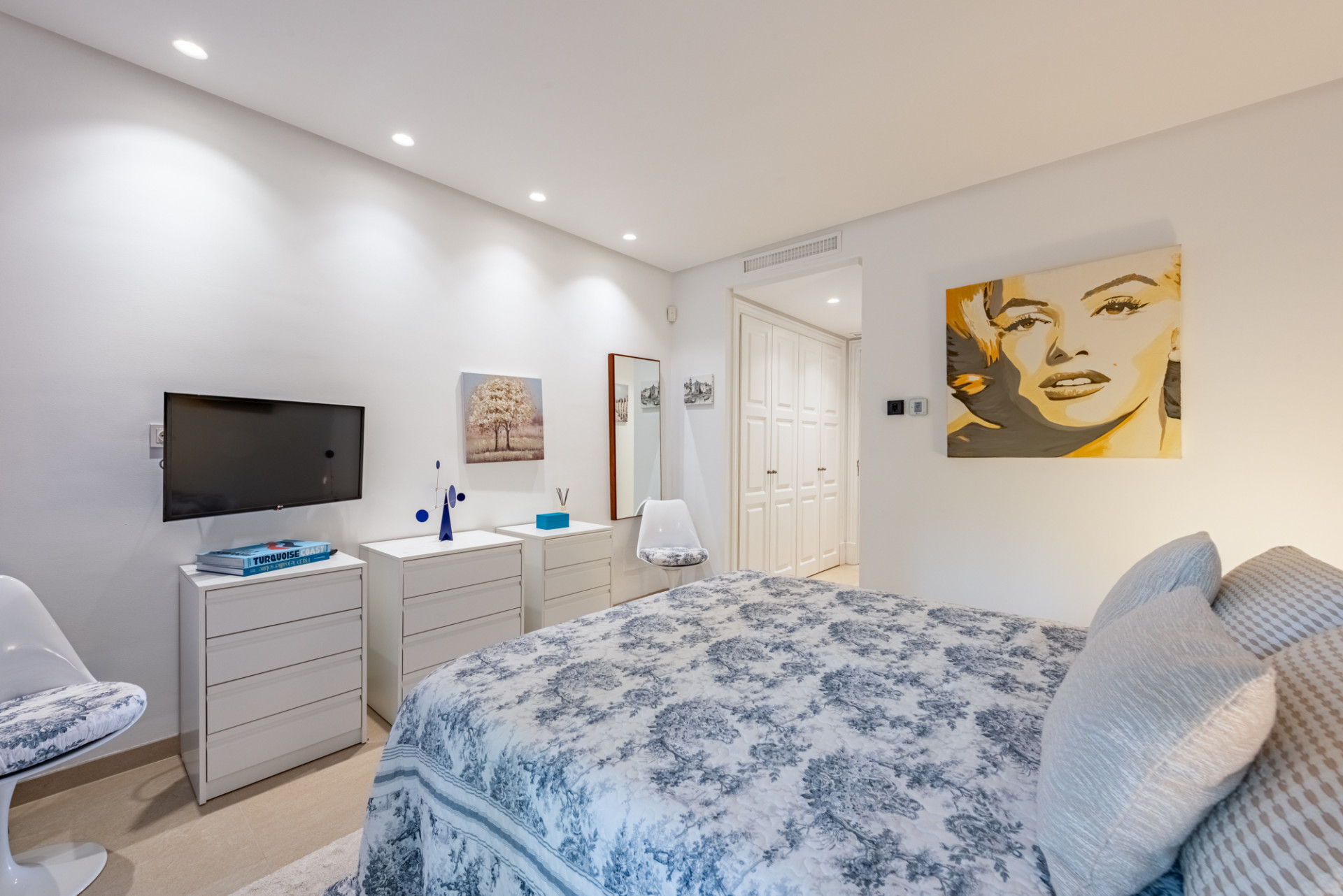 2 Bedroom Apartment in Estepona - Photo 22