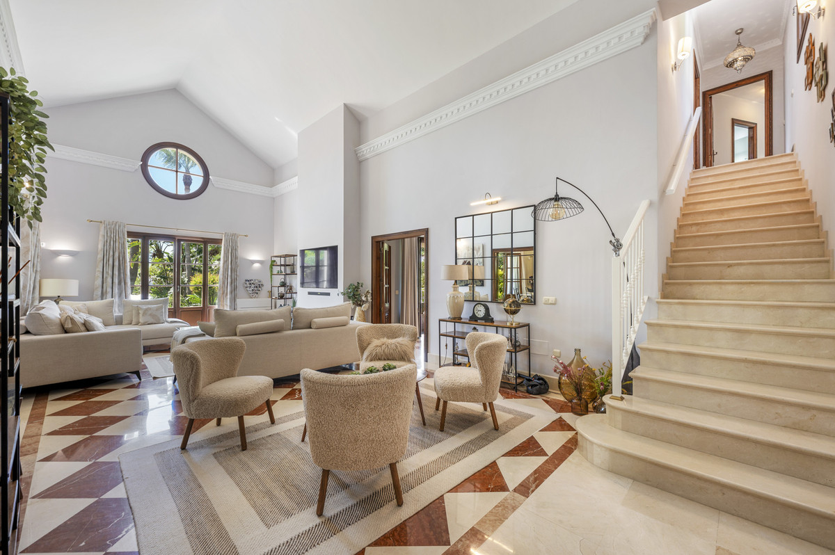 4 Bedroom Villa in Estepona - Foto 16
