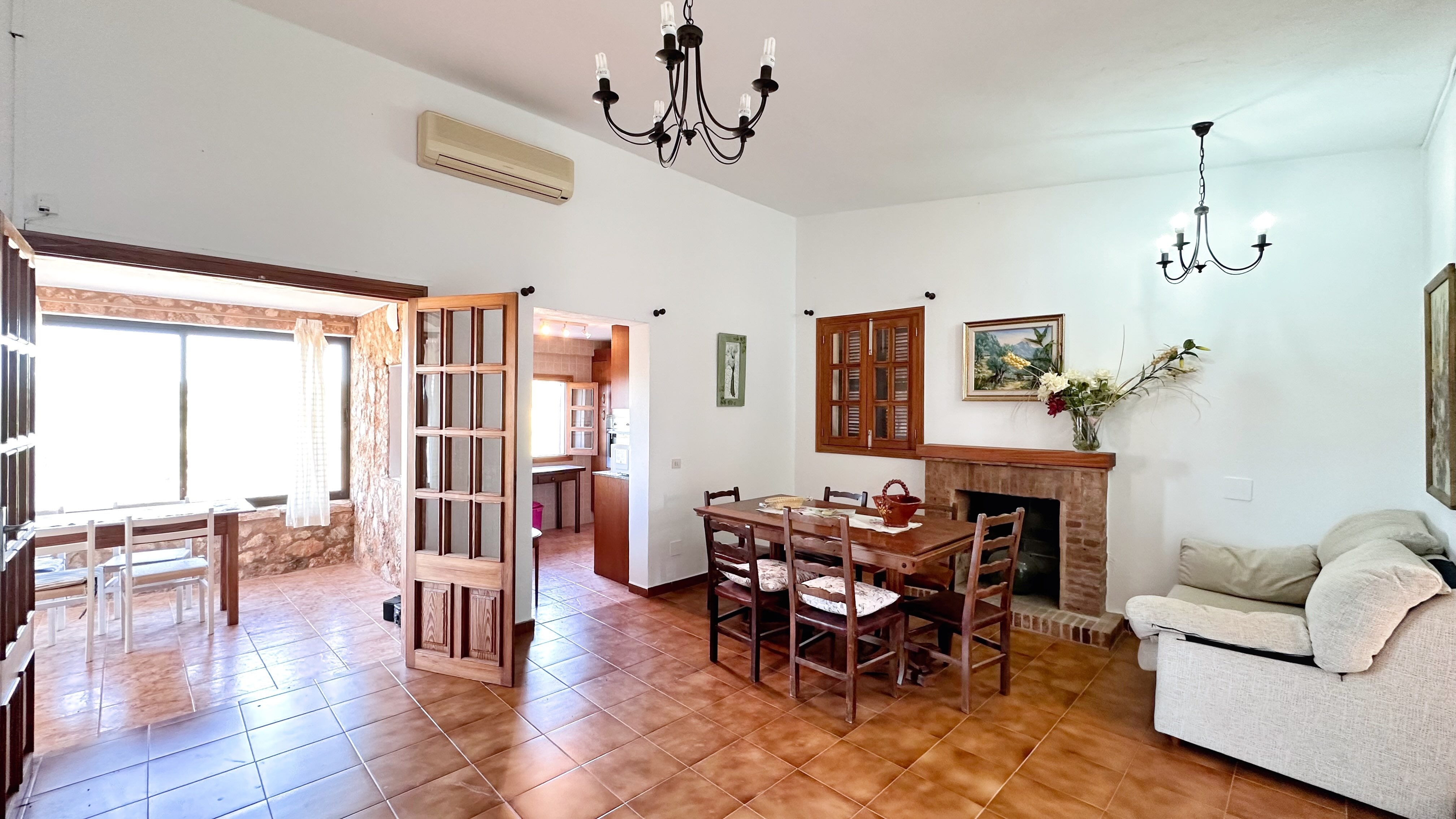 Chalet de 3 dormitorios con piscina en Baleares – Foto 8