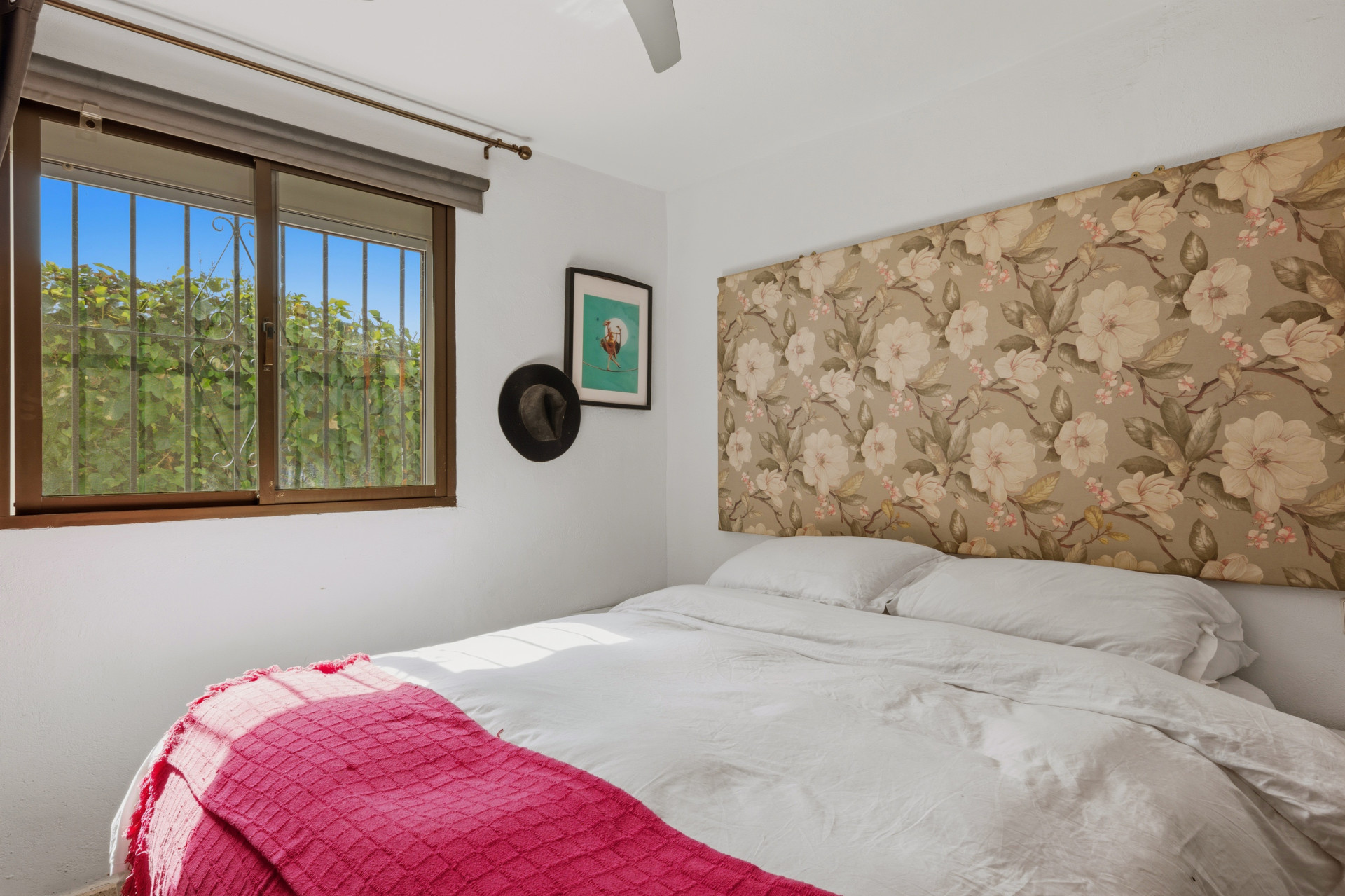 2 Bedroom Country house in Estepona - Photo 9
