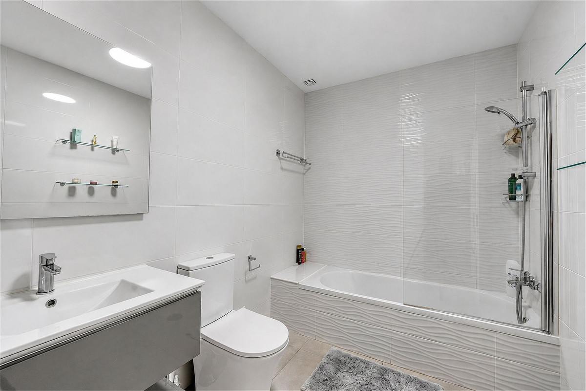 3 Bedroom Townhouse in Casares - Photo 13