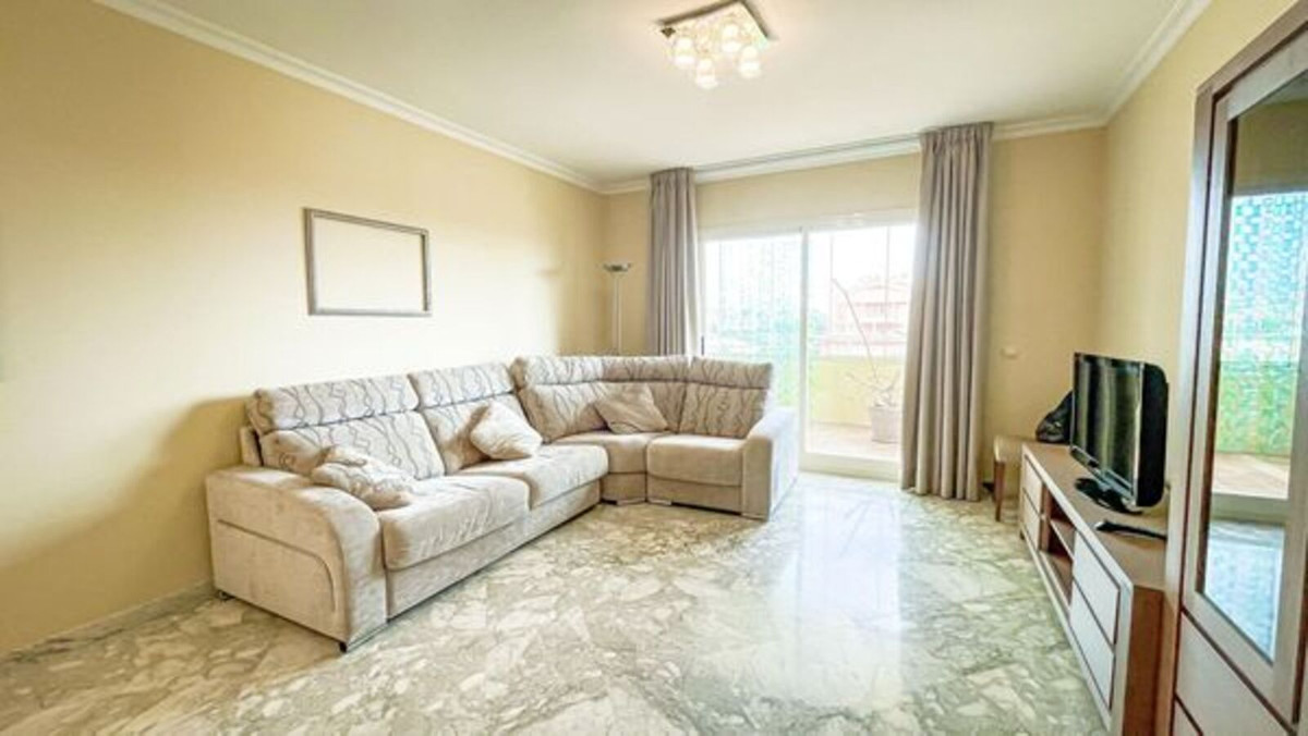 2 Bedroom Apartment in Mijas - Photo 15