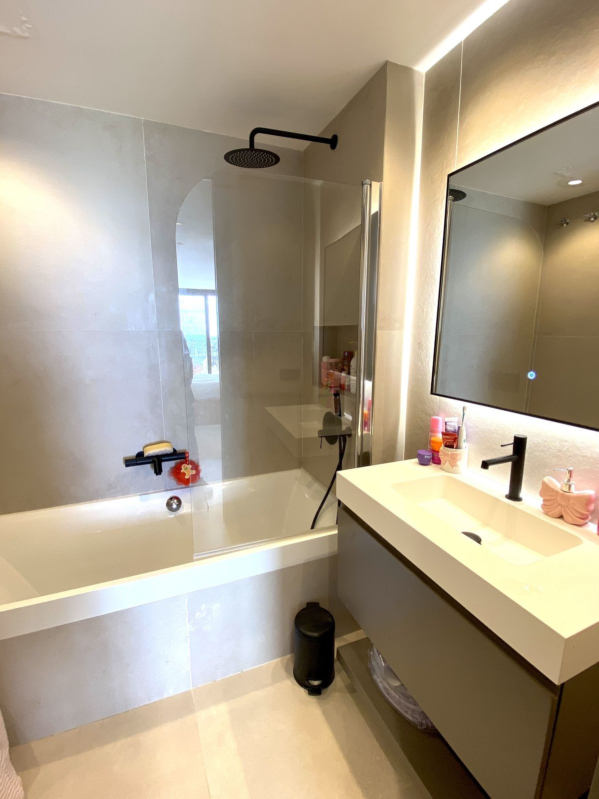4 Bedroom Townhouse in Benahavís - Photo 38