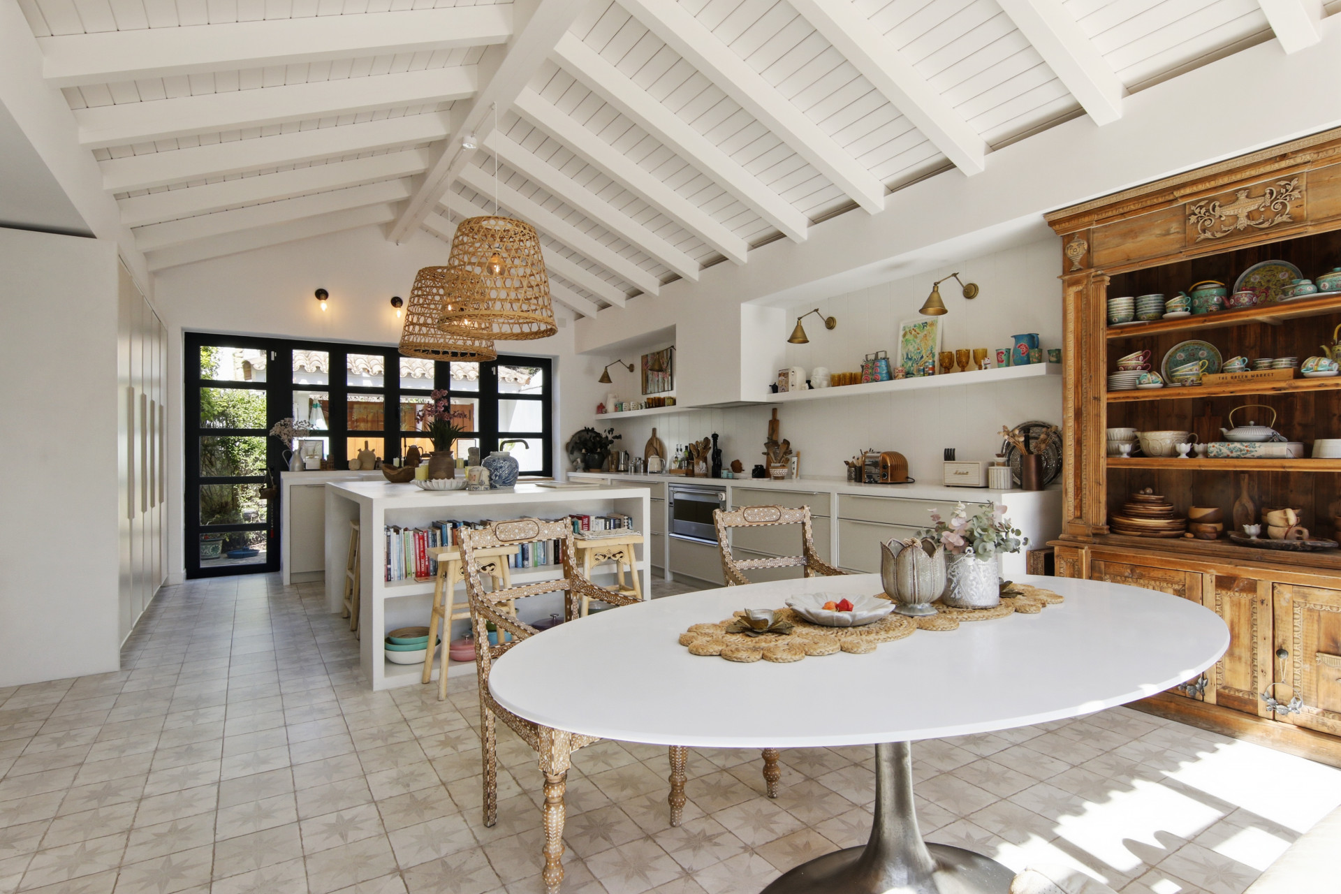 4 Bedroom Villa in Marbella - Photo 7