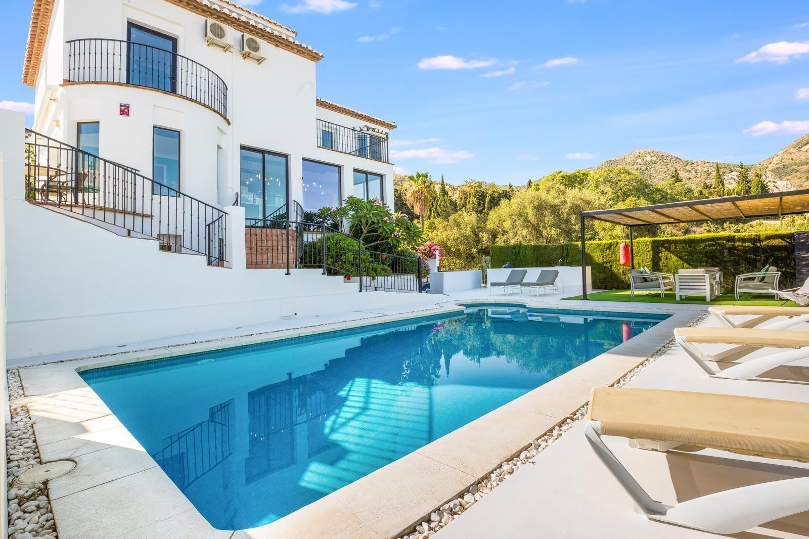 6 Bedroom Villa in Benalmádena - Фото 3