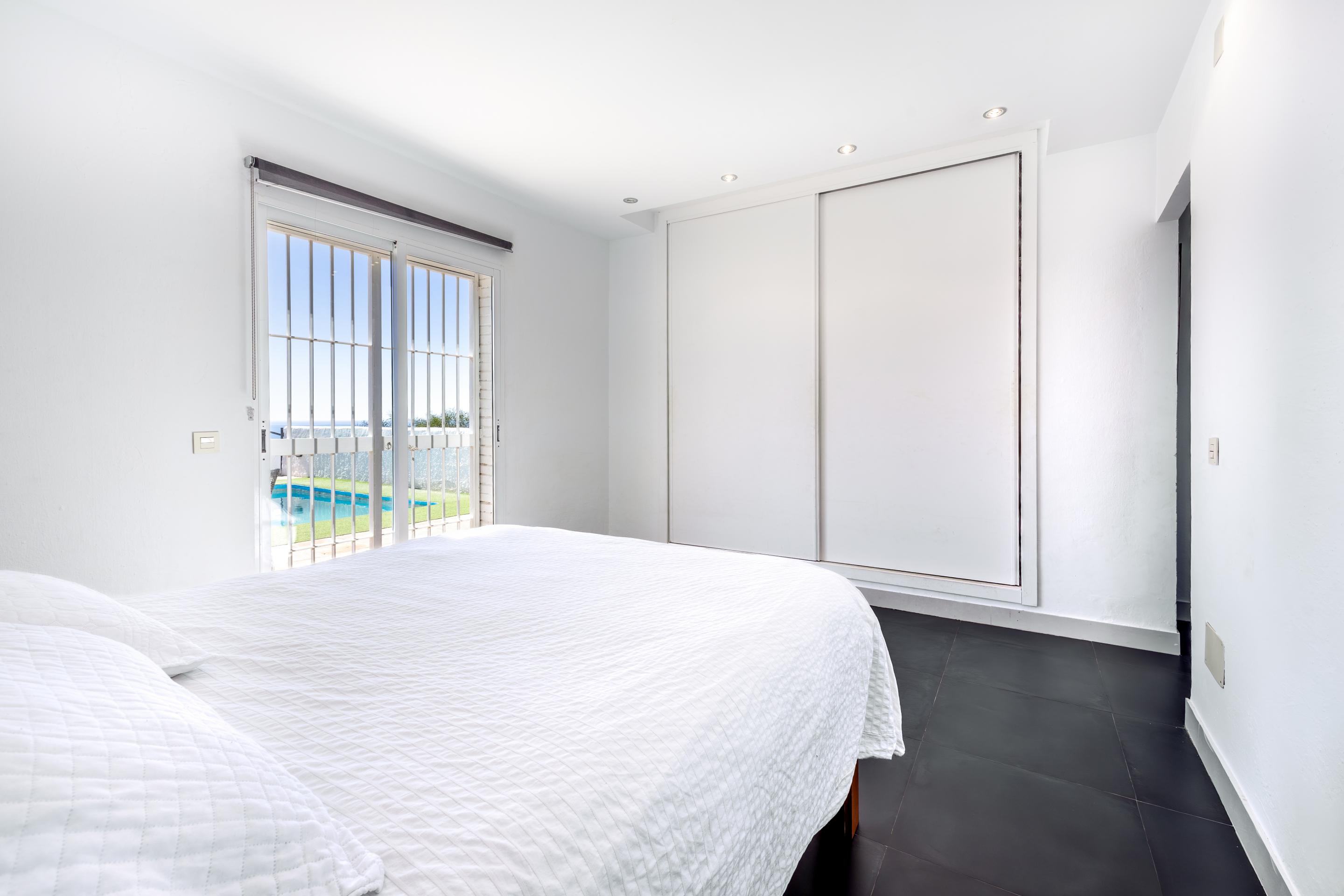 6 Bedroom Villa in Mijas - Photo 17