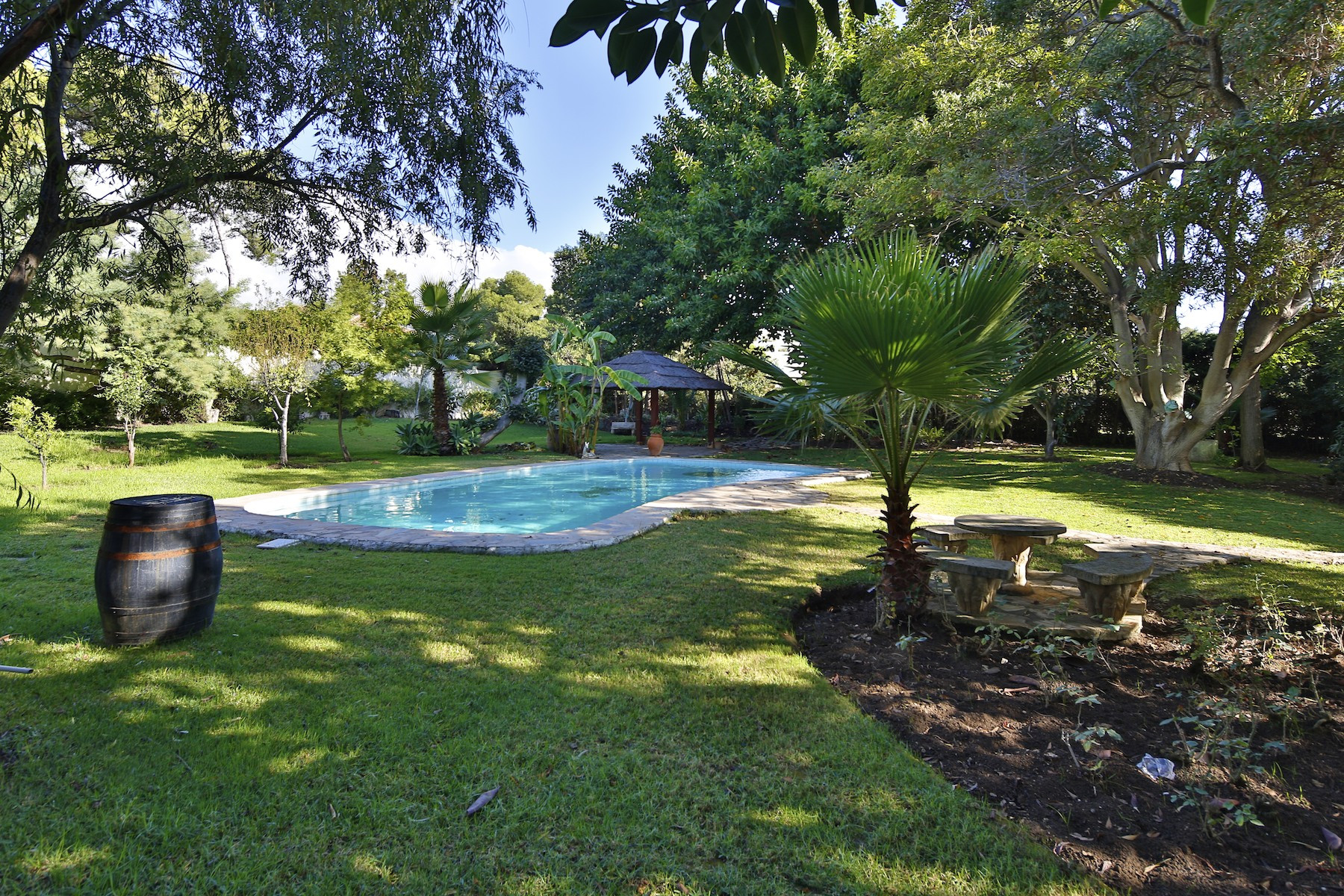 6 Bedroom Villa in San Pedro de Alcántara - Photo 30