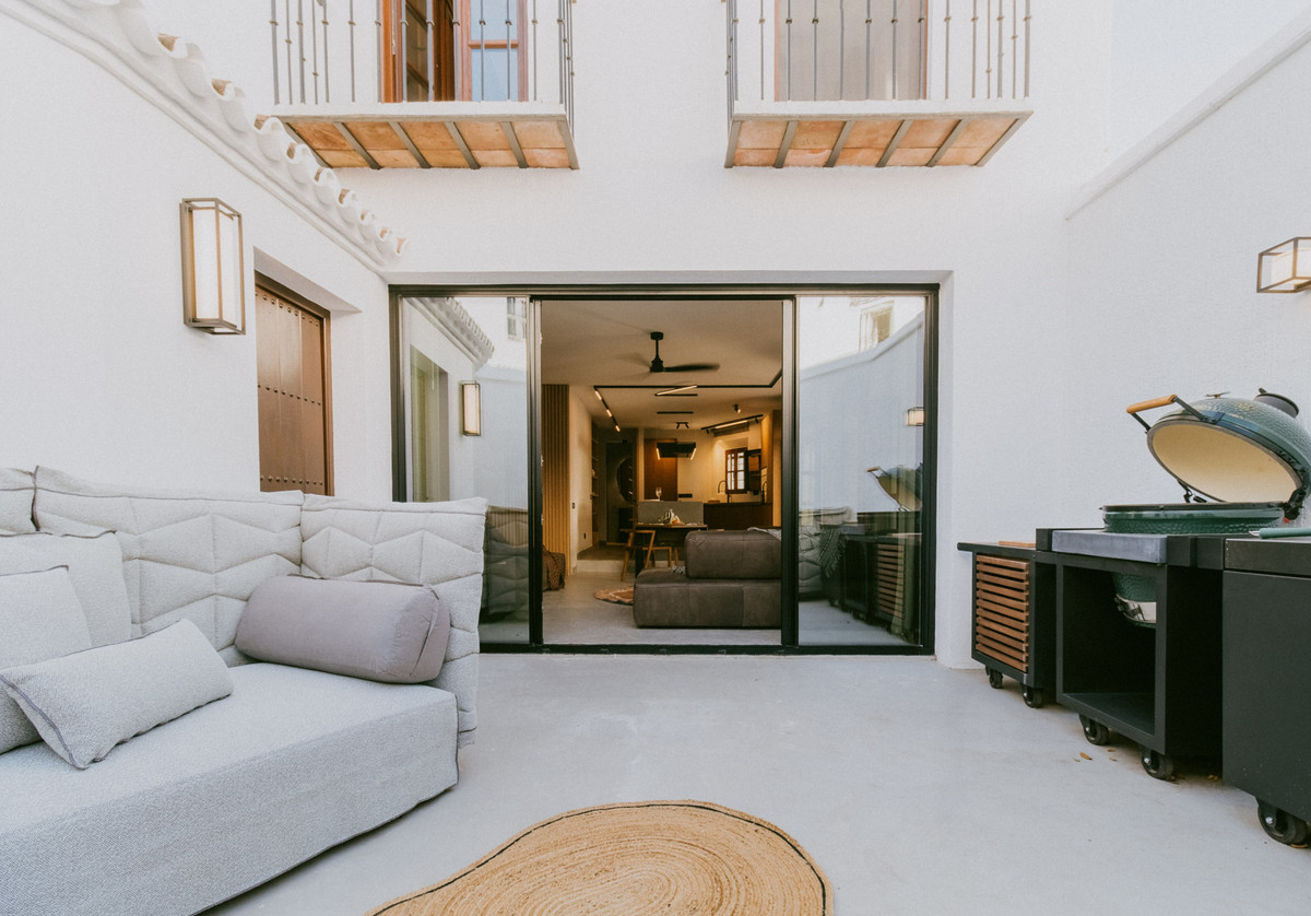 3 Bedroom Townhouse in Marbella - Photo 10