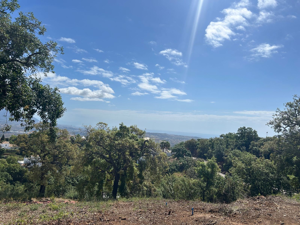 1,121 m² Plot in Marbella - Photo 2