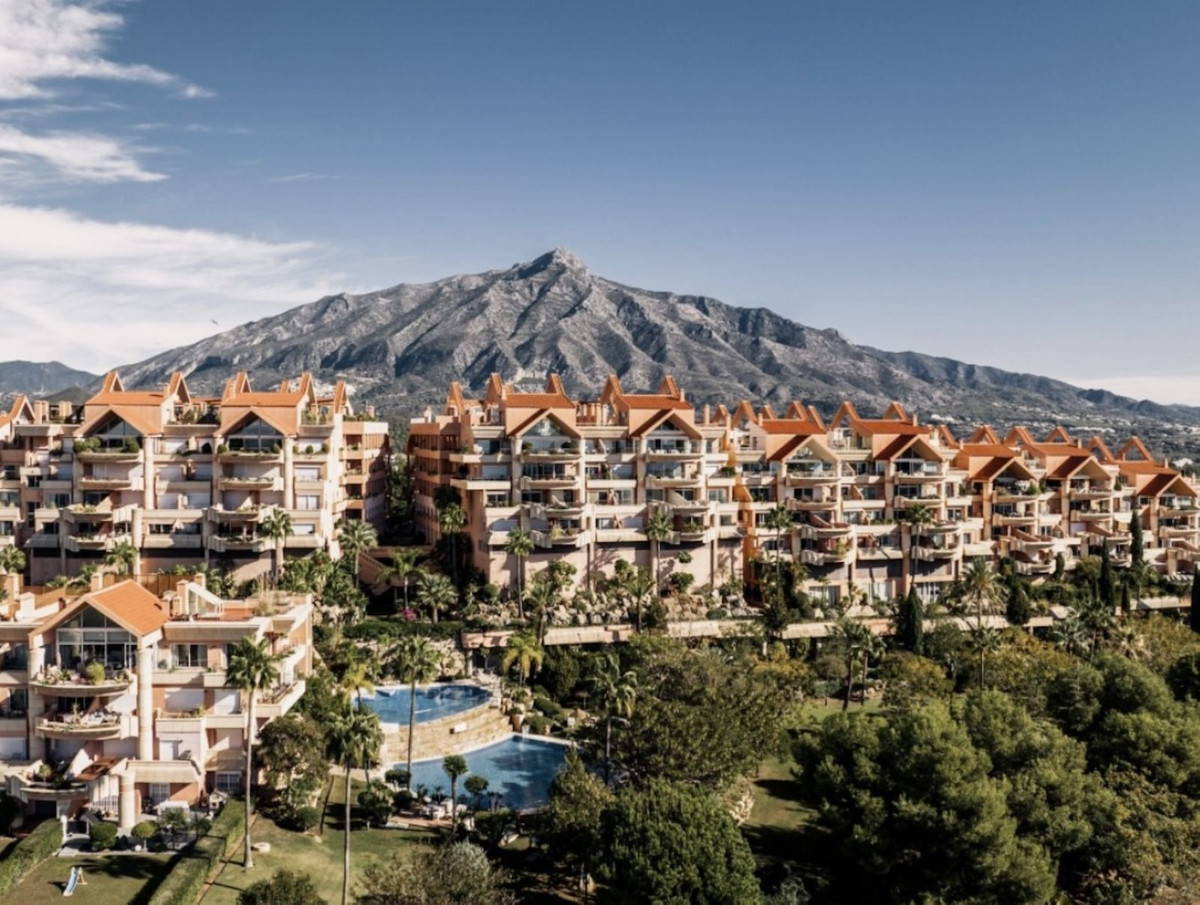 3 Bedroom Apartment in Marbella - Photo 32