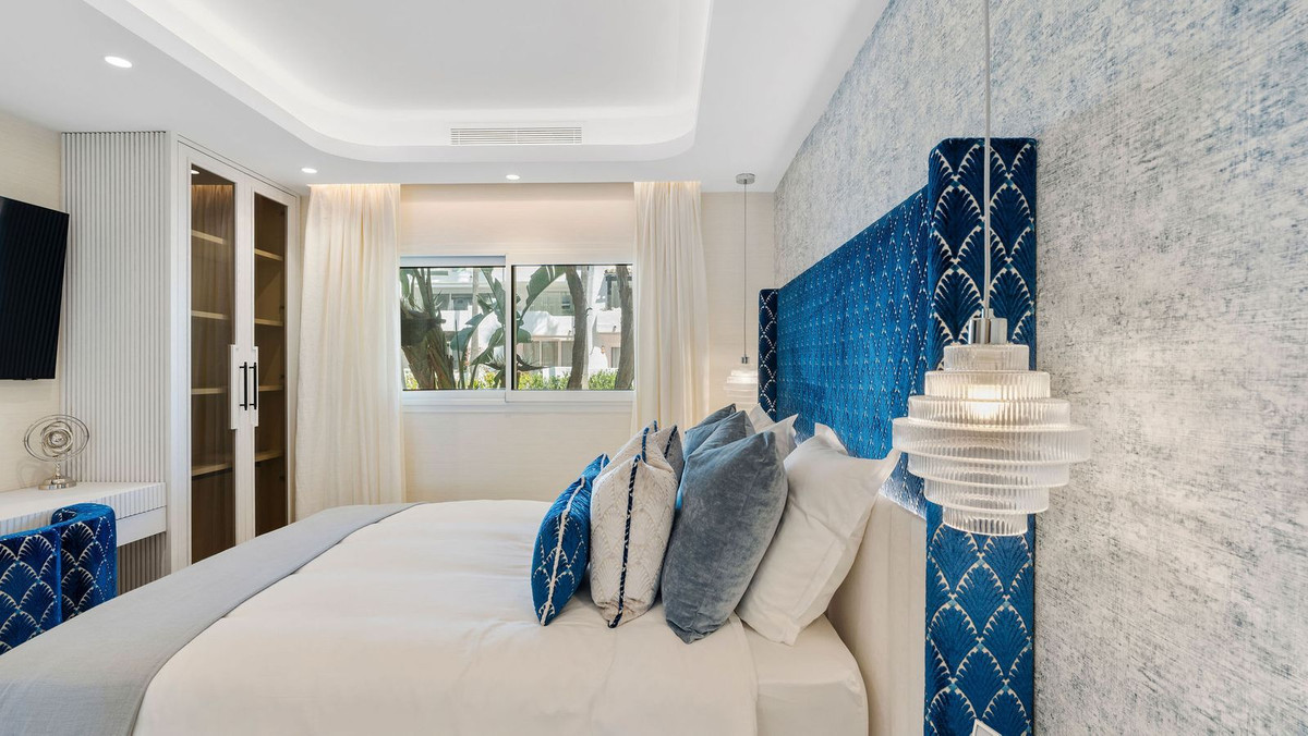 3 Bedroom Apartment in Marbella - Photo 13