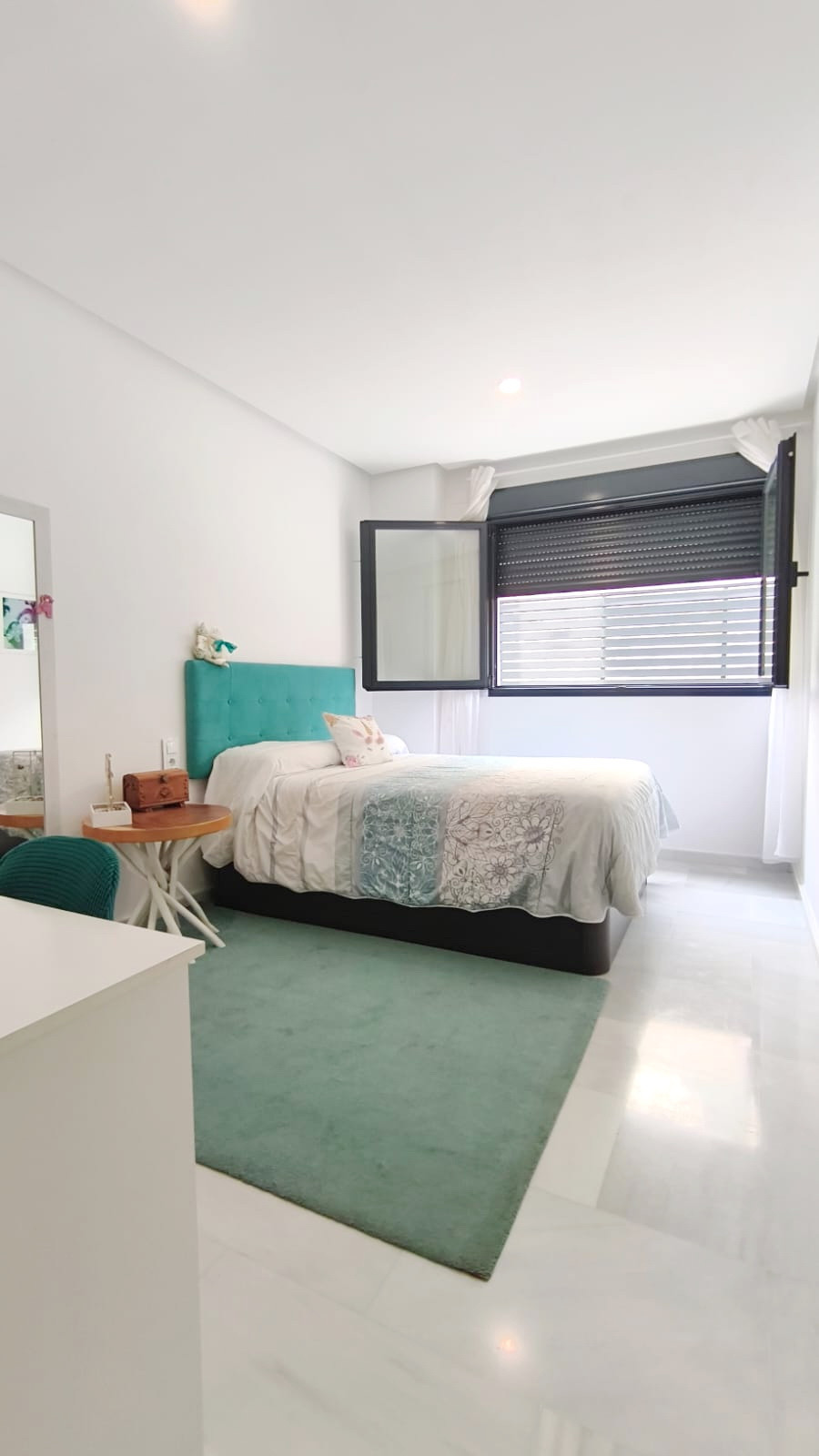 3 Bedroom Apartment in Marbella - Photo 13