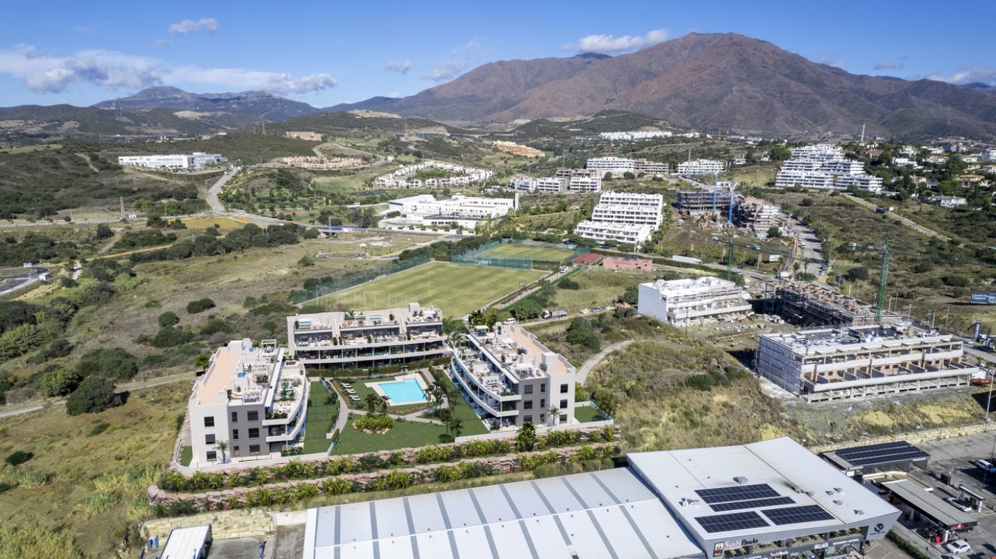 3 Bedroom Apartment in Estepona - Photo 5
