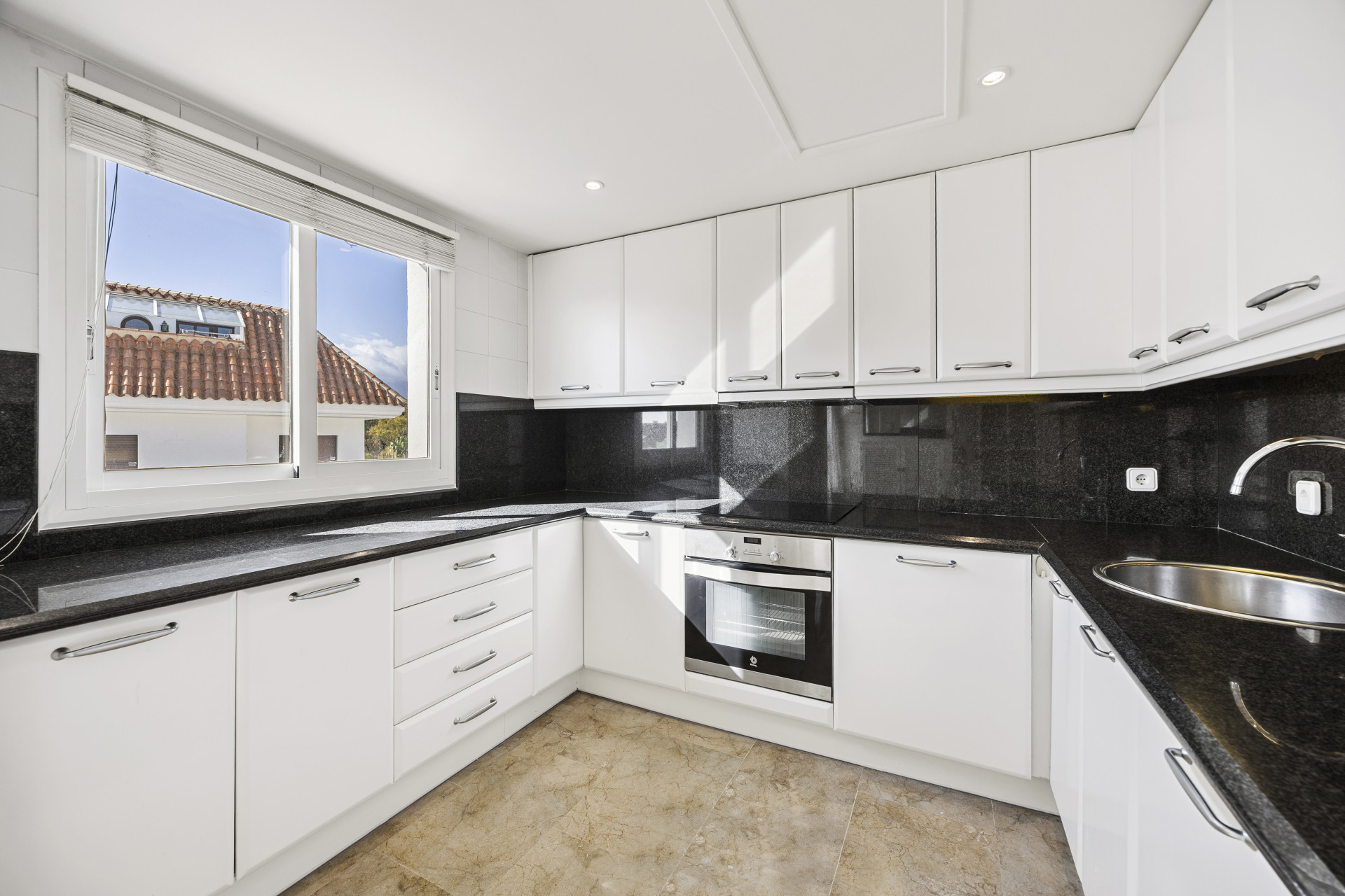 Apartamento com 2 quartos com vista mar em Málaga, Espanha – Foto 9