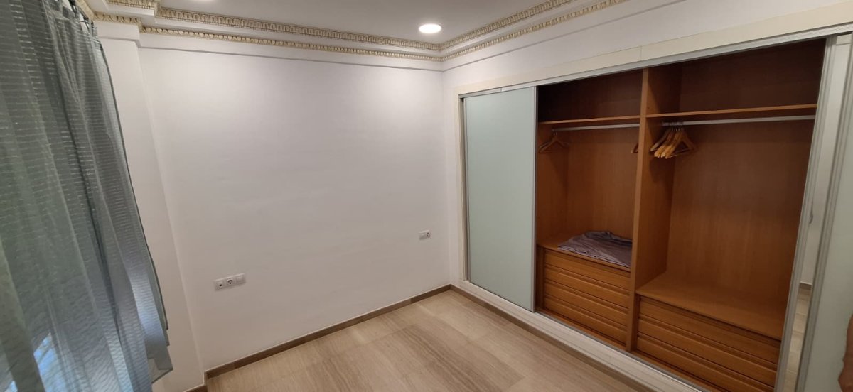 Moradia com 4 quartos em Valência, Espanha – Foto 21