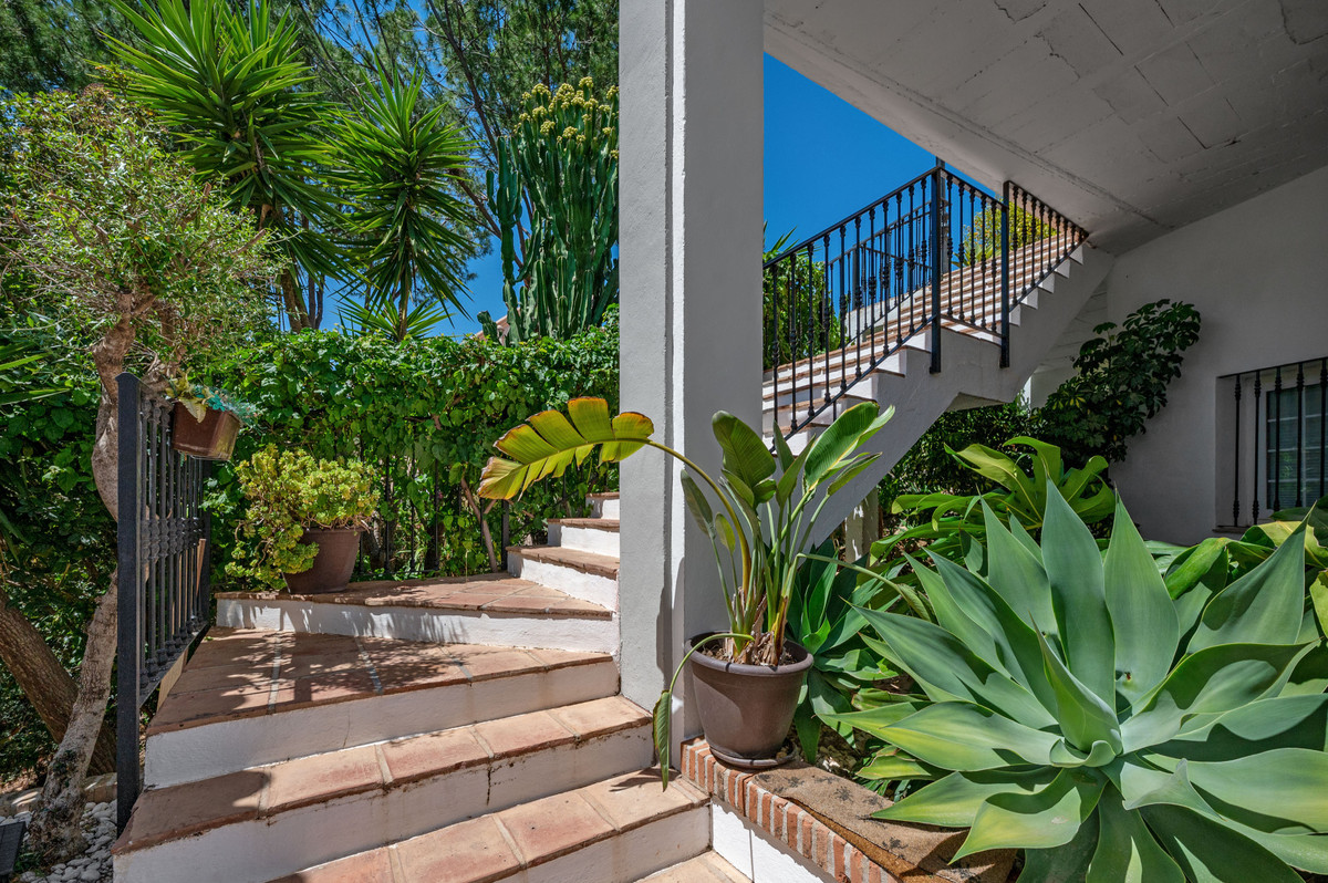 3 Bedroom Villa in Marbella - Photo 36
