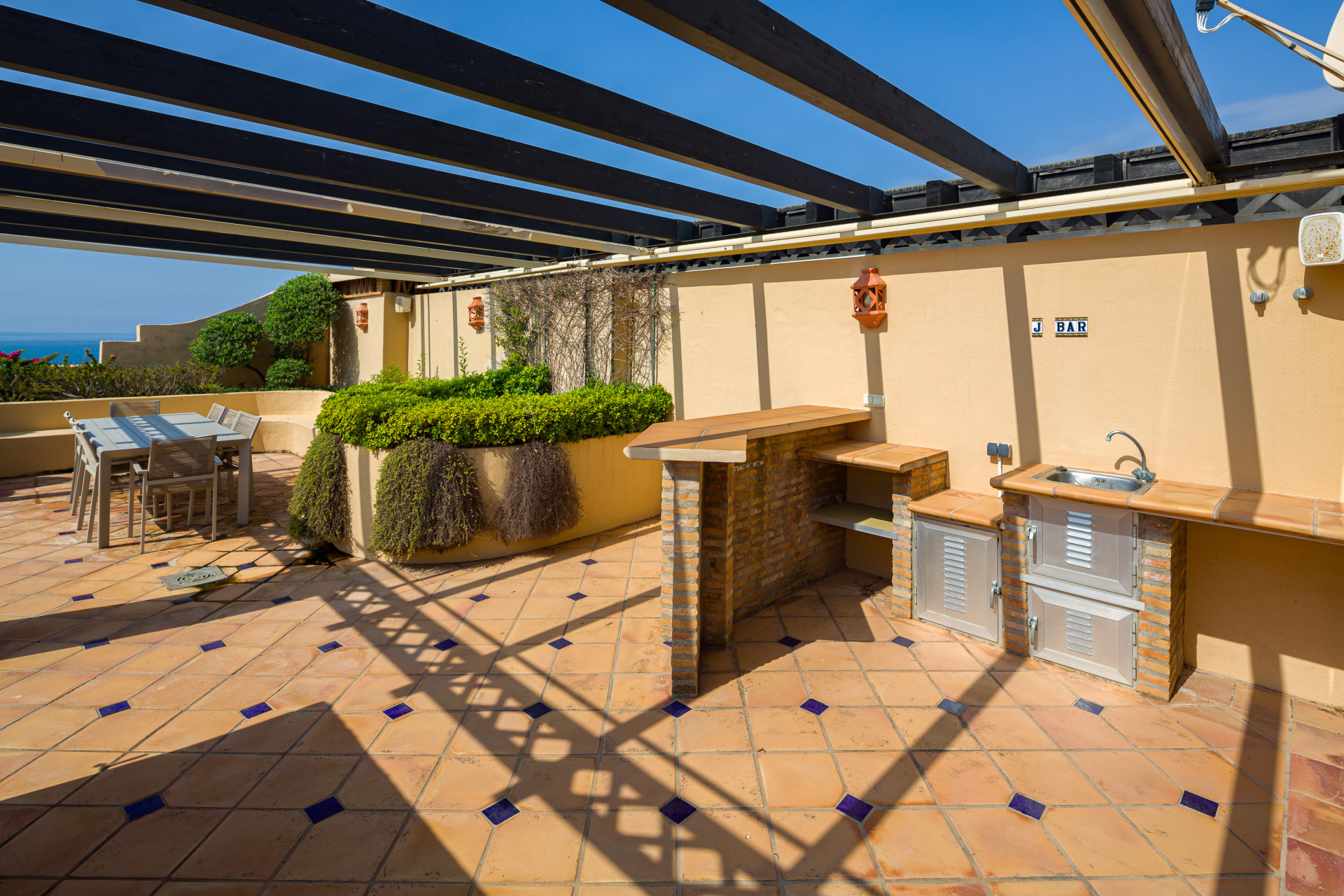 3 Bedroom Penthouse in Estepona - Photo 15