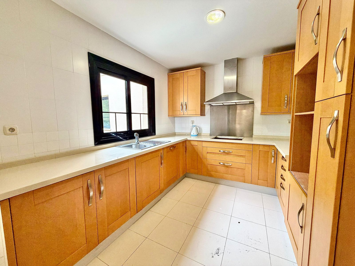4 Bedroom Apartment in Marbella - Foto 16