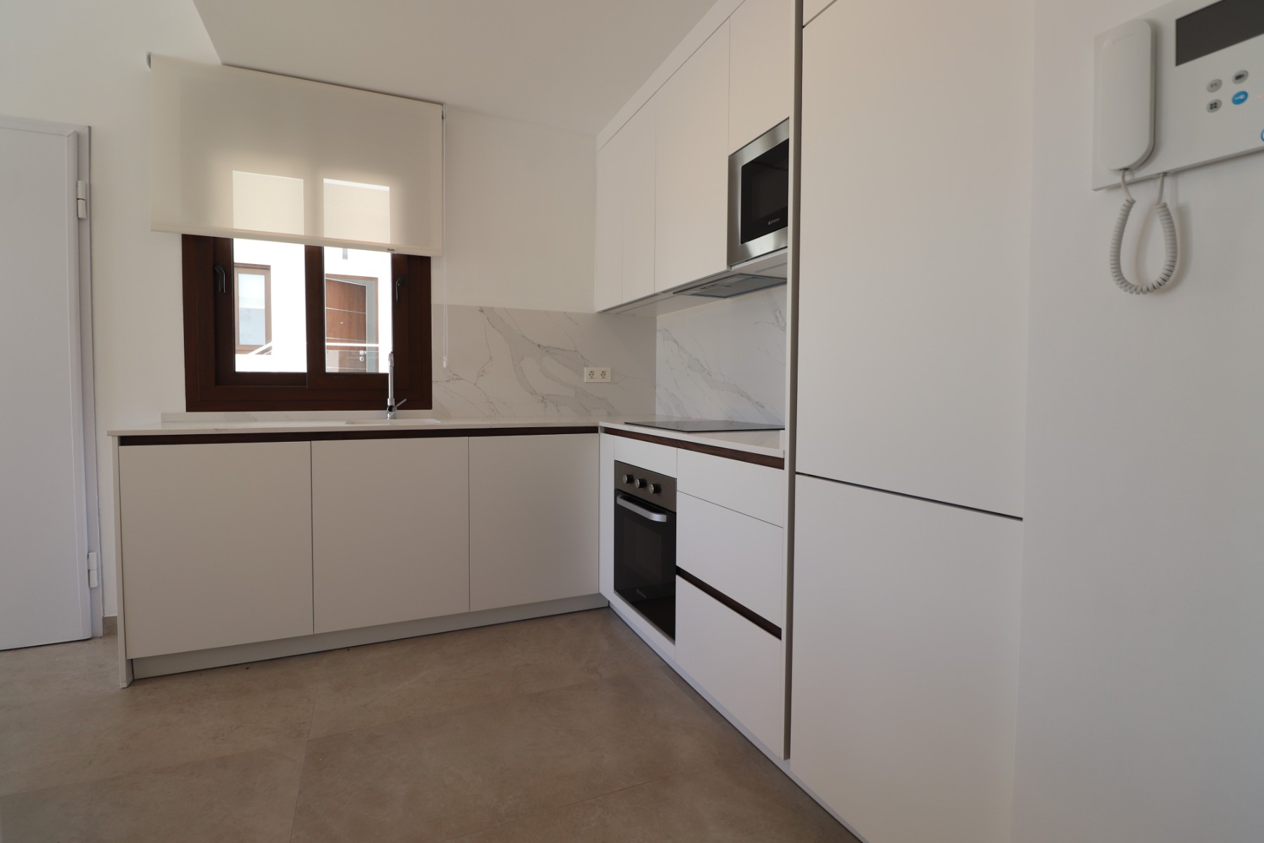 Apartamento com 3 quartos com piscina em Alicante, Espanha – Foto 7