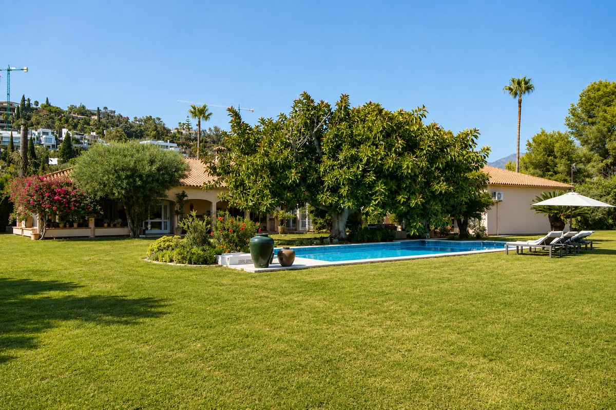 4 Bedroom Villa in Benahavís - Foto 4