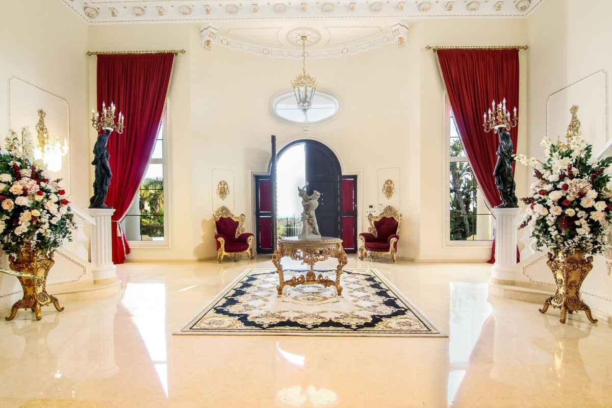 6 Bedroom Villa in Sotogrande - Photo 42