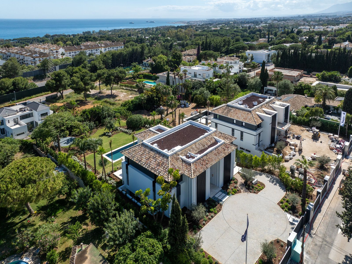 6 Bedroom Villa in Marbella - Photo 55